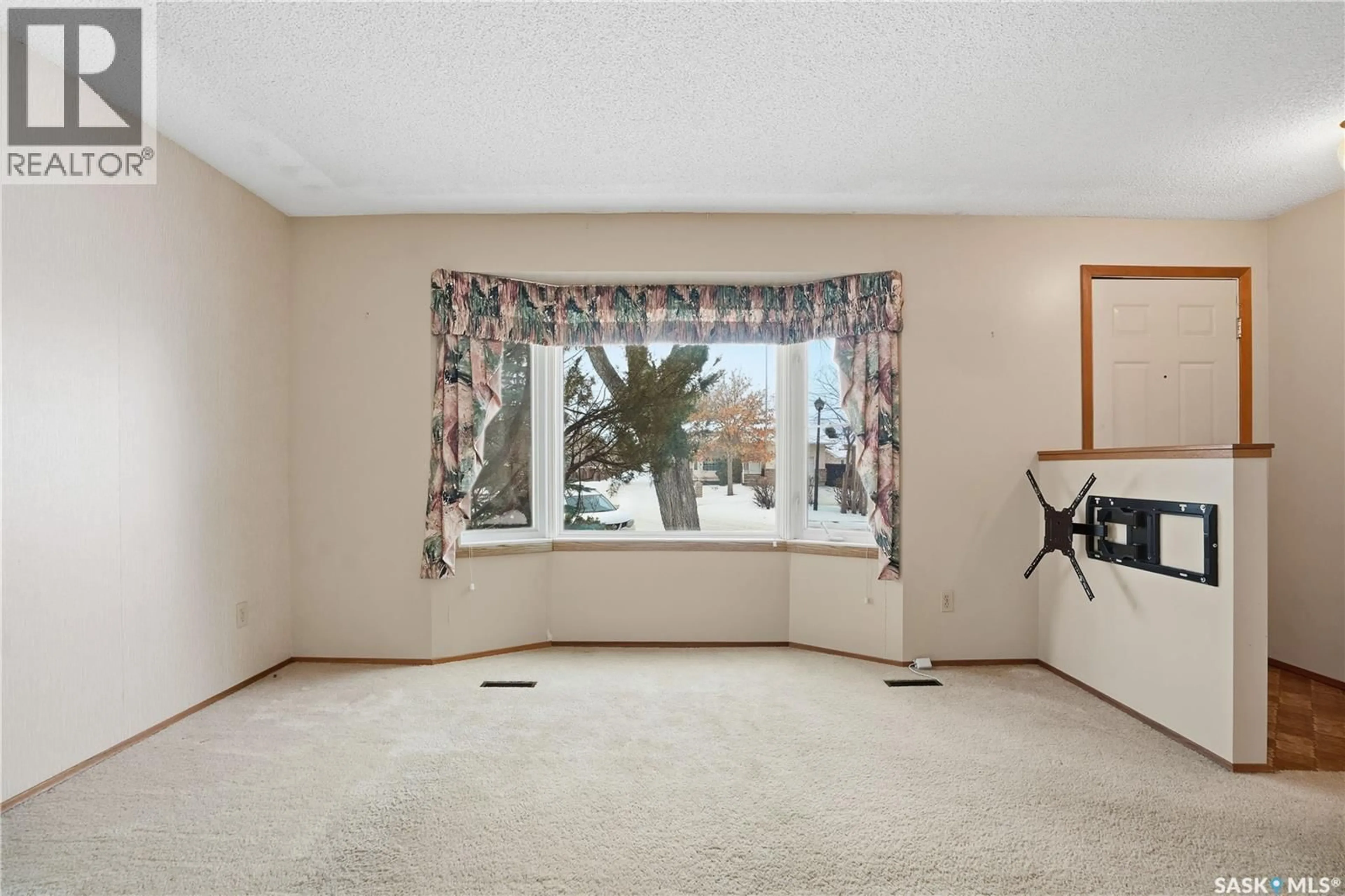 A pic of a room for 986 GARRY STREET, Regina Saskatchewan S4X2N1