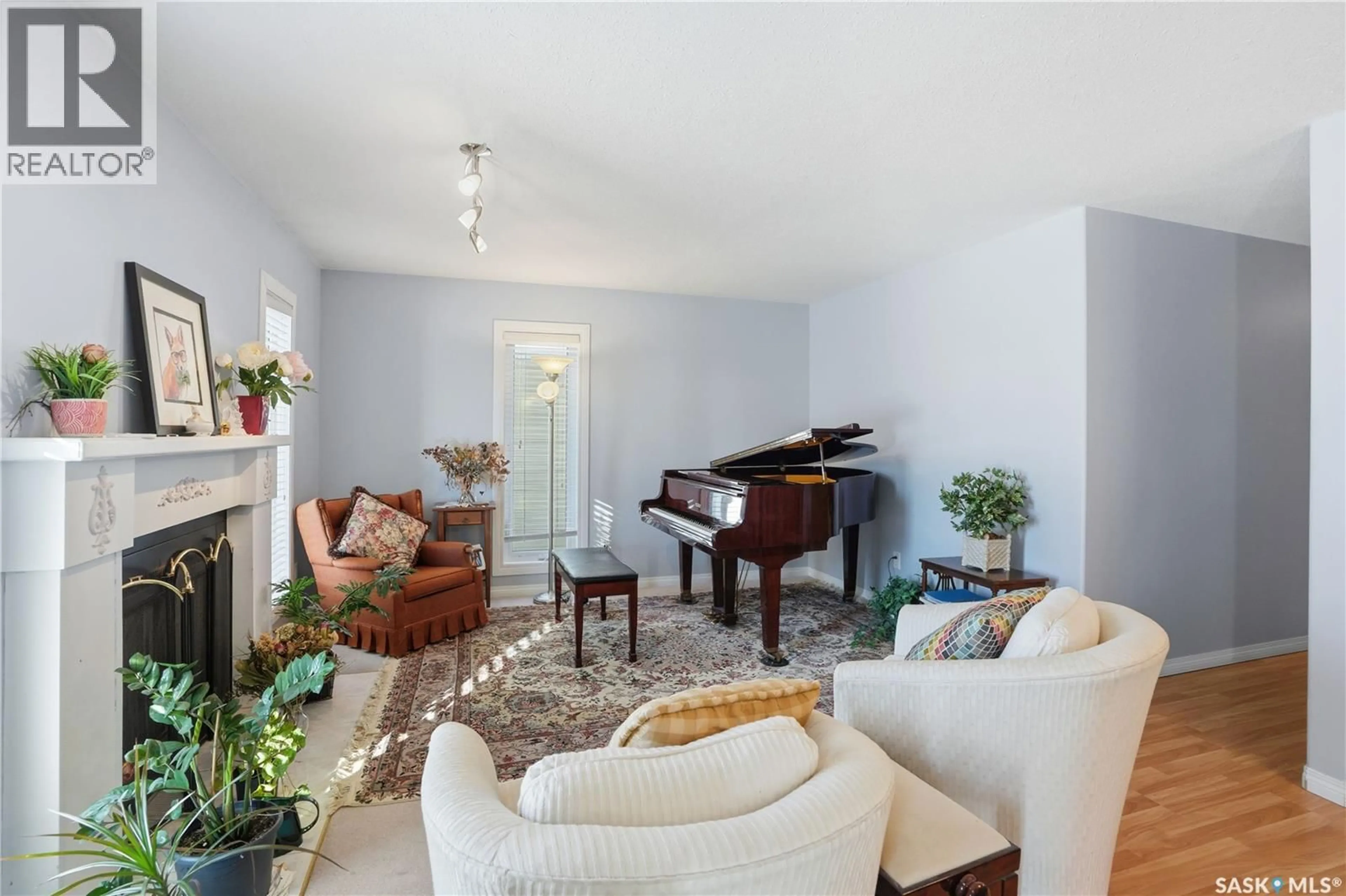 Living room with furniture, unknown for 223 DELARONDE LANE, Saskatoon Saskatchewan S7J3Z1