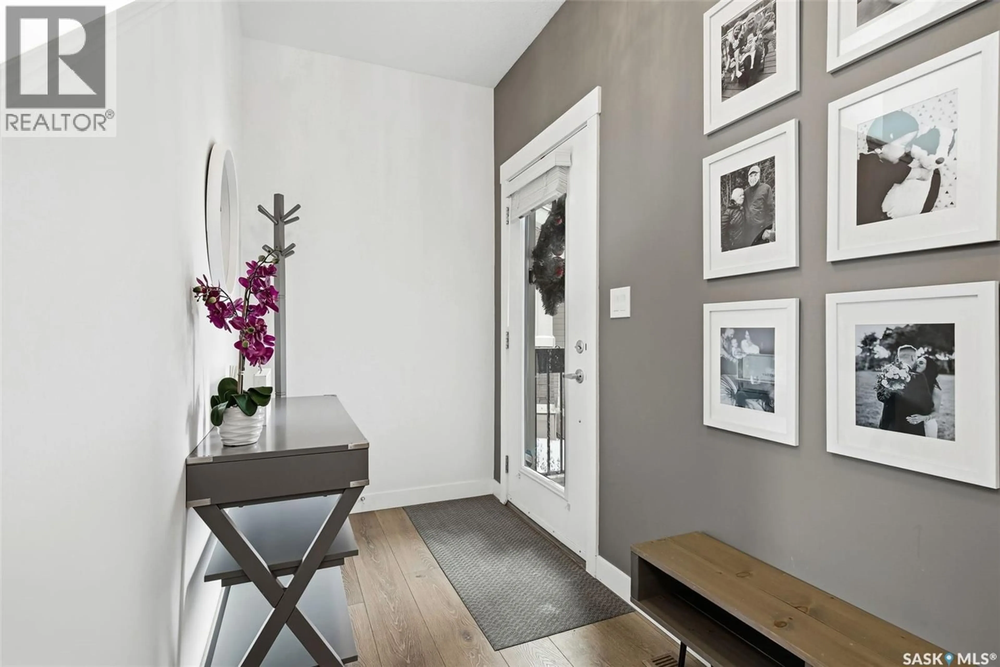 Indoor entryway for 5424 BOYER BAY, Regina Saskatchewan S4V3P2