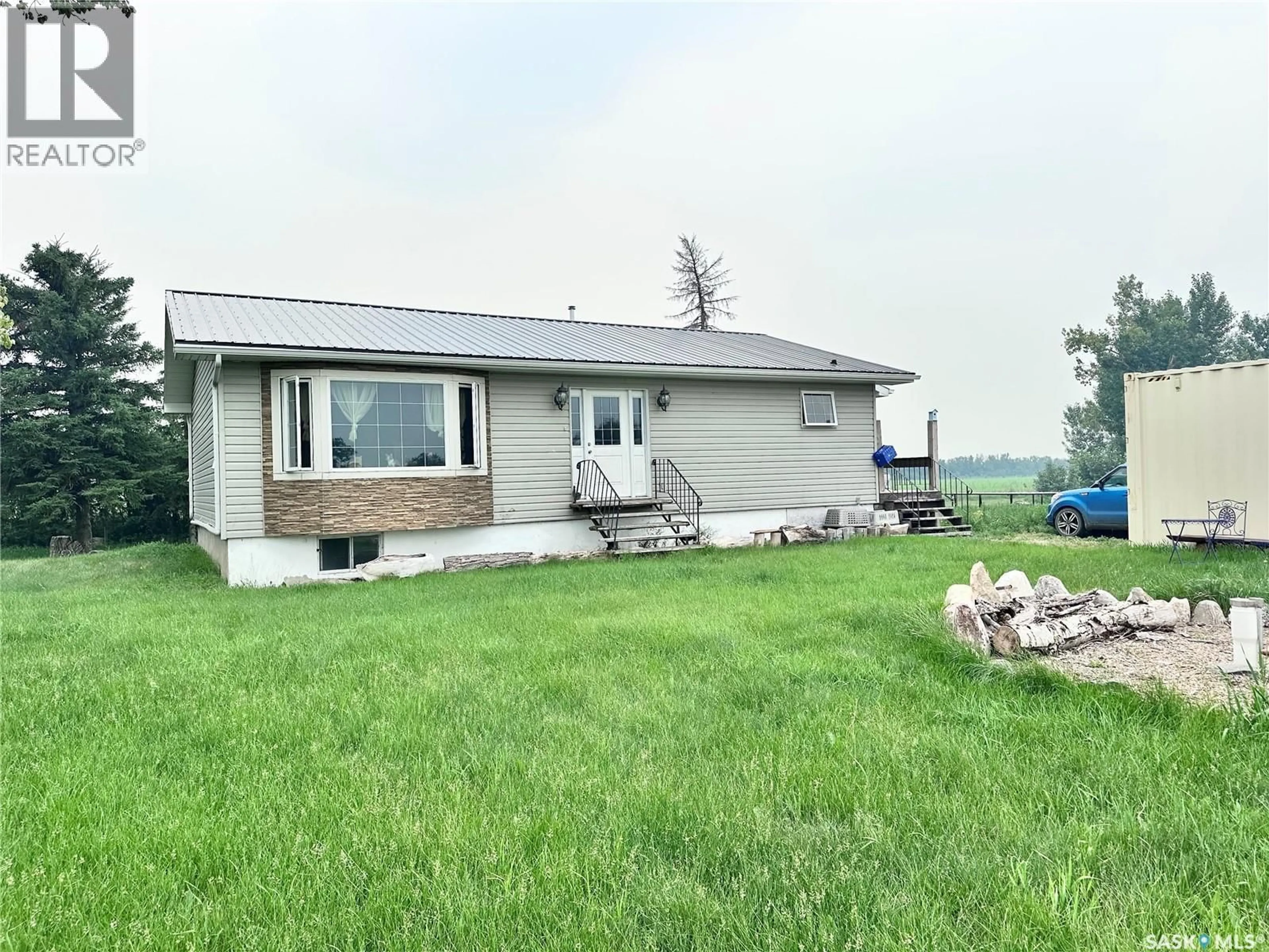 A pic from outside/outdoor area/front of a property/back of a property/a pic from drone, unknown for HUSSEY ACREAGE, Marriott Rm No. 317 Saskatchewan S0L2V0