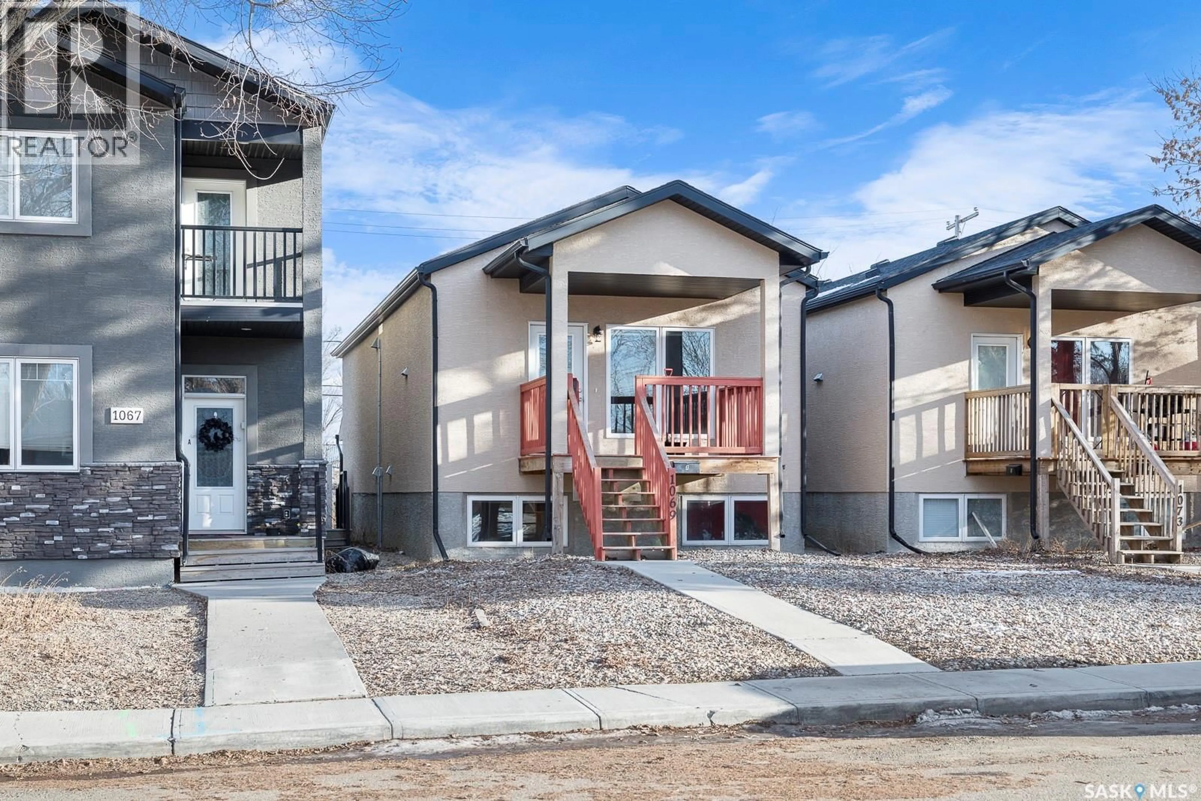 Home with vinyl exterior material, unknown for 1069 LINDSAY STREET, Regina Saskatchewan S4N3A8