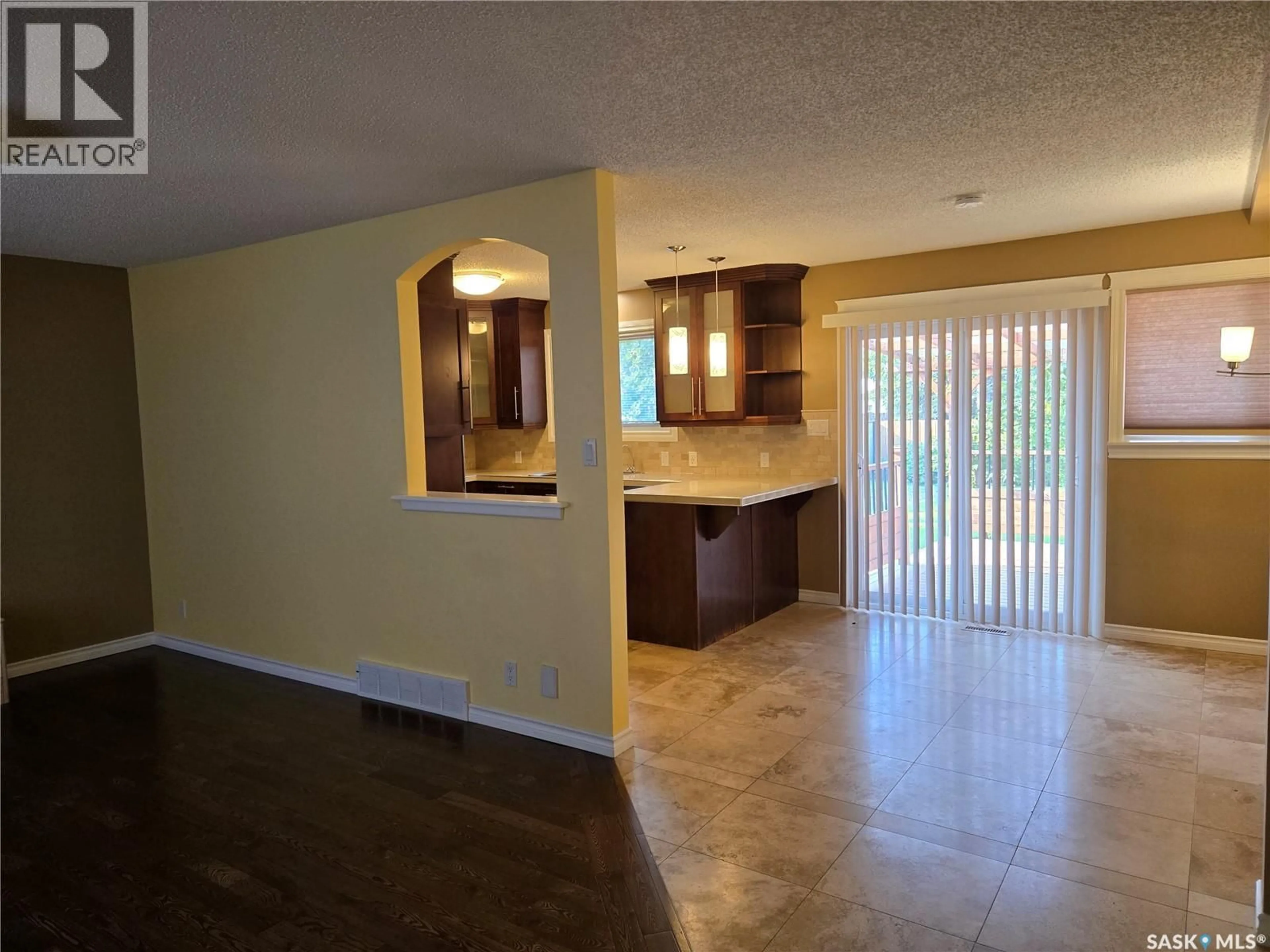 Unknown for 433 GUELPH CRESCENT, Saskatoon Saskatchewan S7H4R2