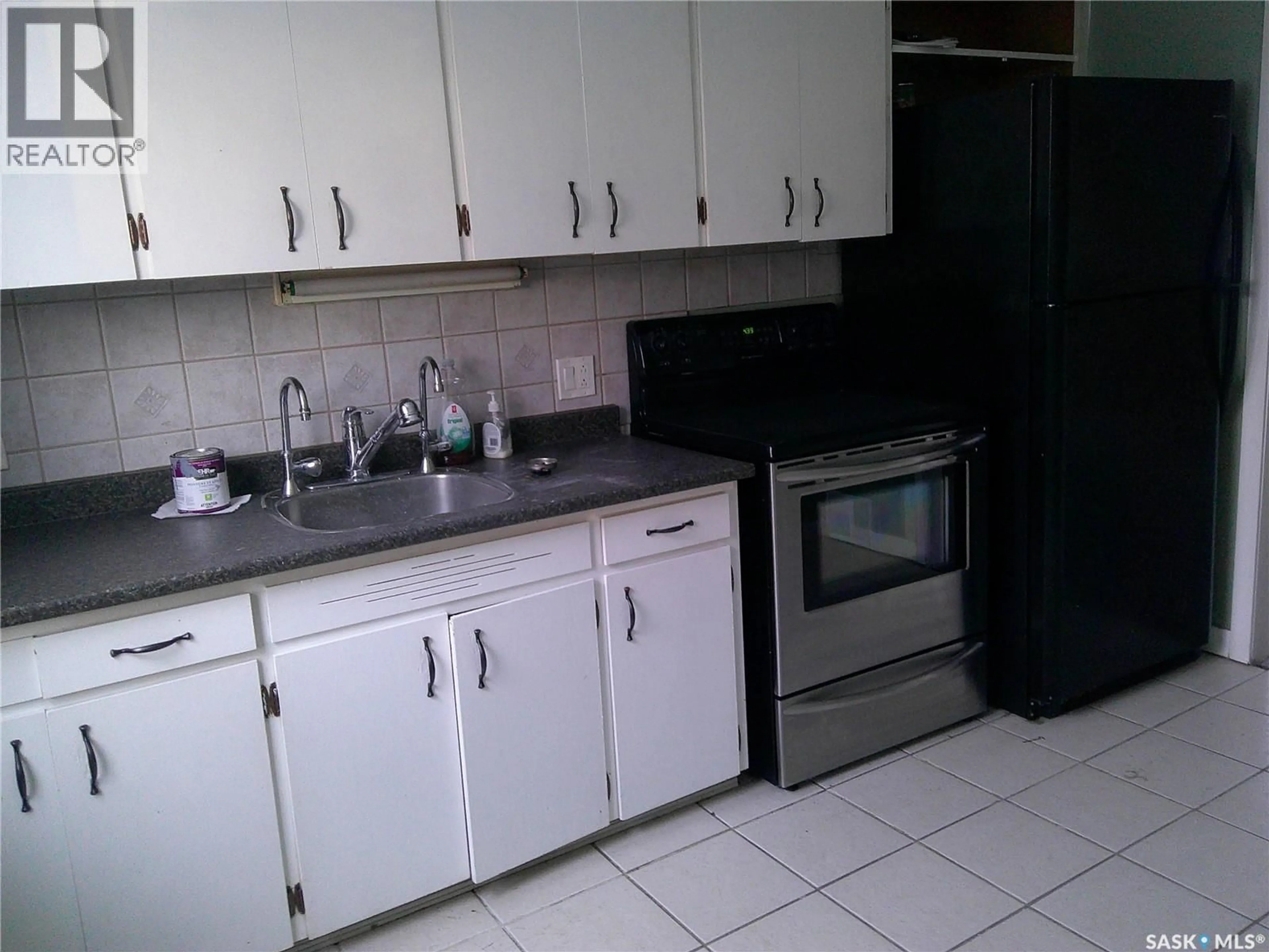 Standard kitchen, unknown for 1268 MCINTOSH STREET, Regina Saskatchewan S4T5B9