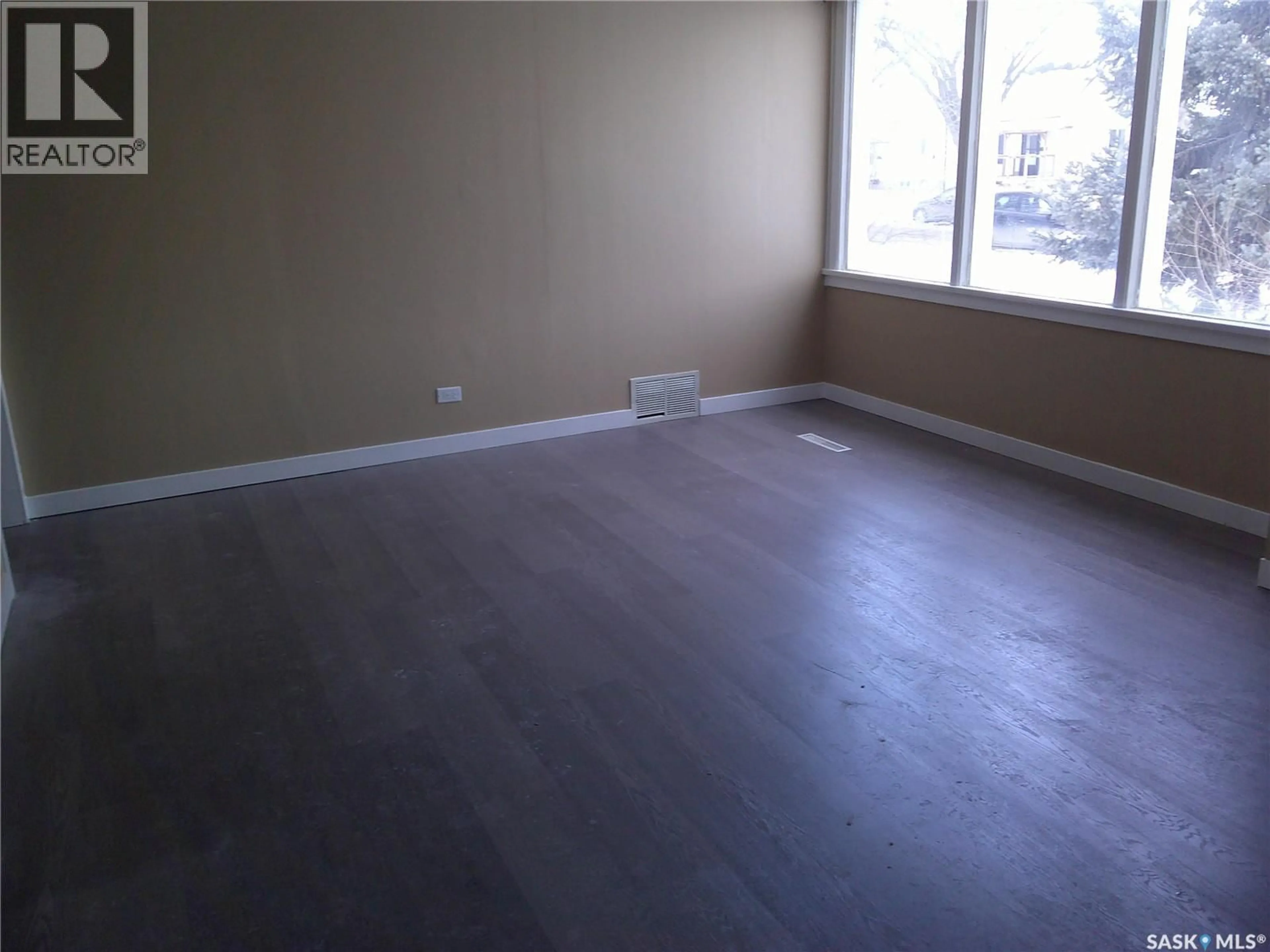 A pic of a room for 1268 MCINTOSH STREET, Regina Saskatchewan S4T5B9