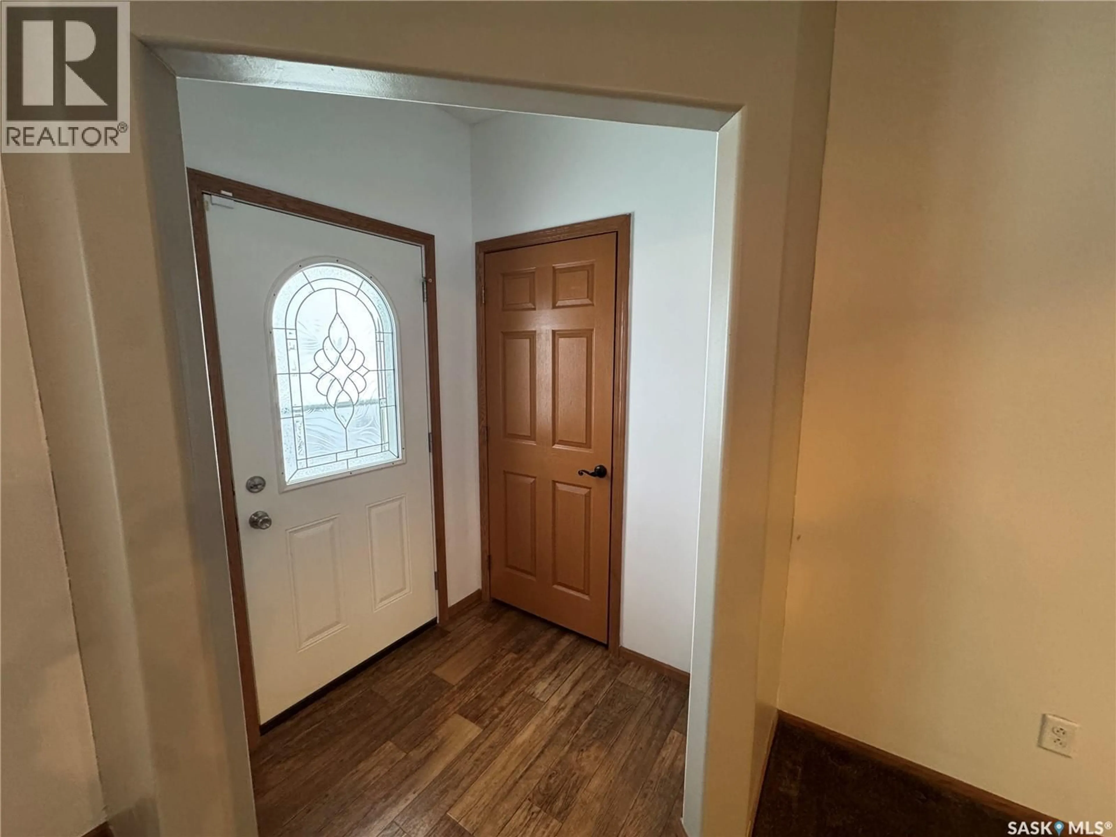 Indoor entryway for 528 DUKE STREET, Imperial Saskatchewan S0G2J0