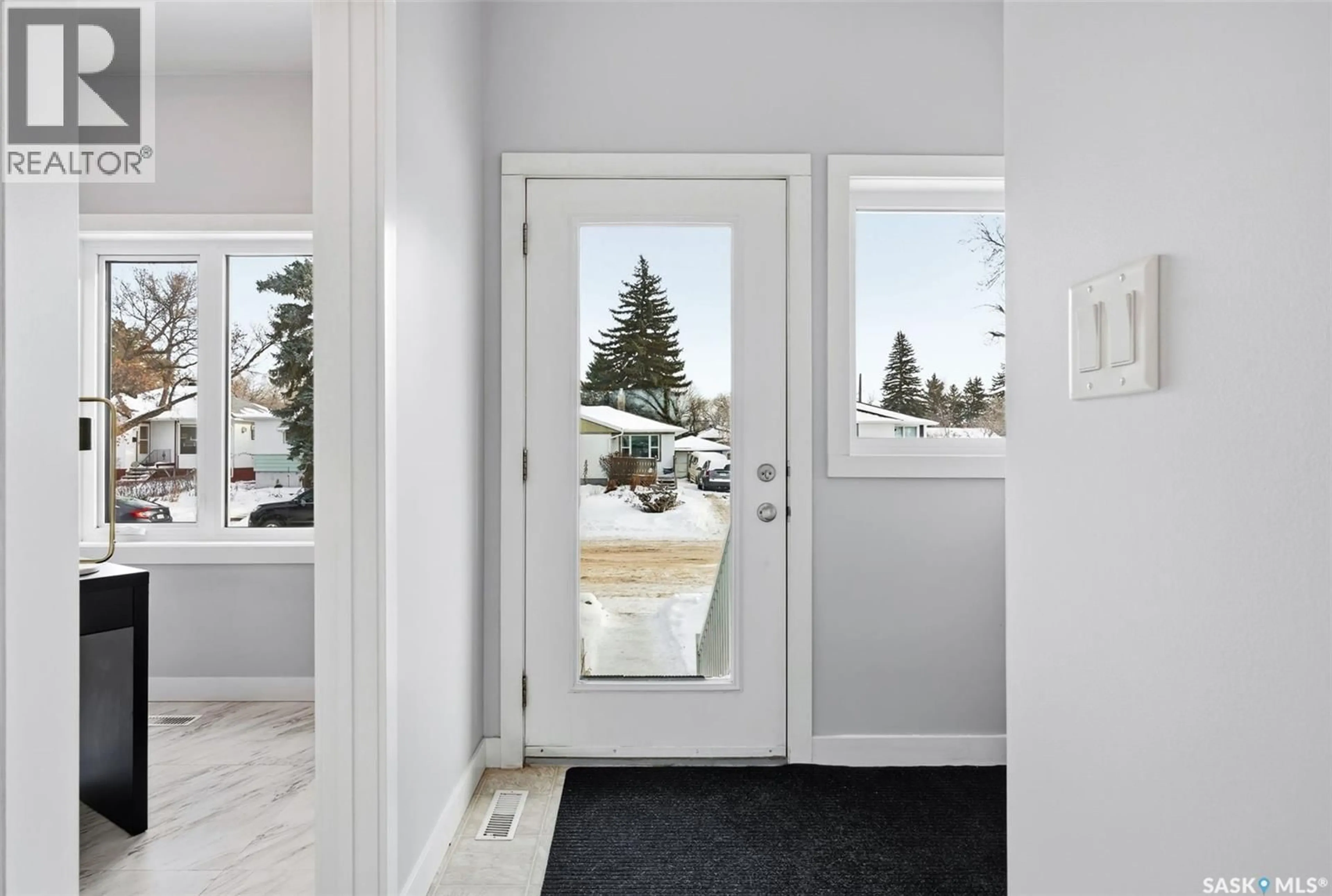 Indoor entryway for 2168 WASCANA STREET, Regina Saskatchewan S4T4J9