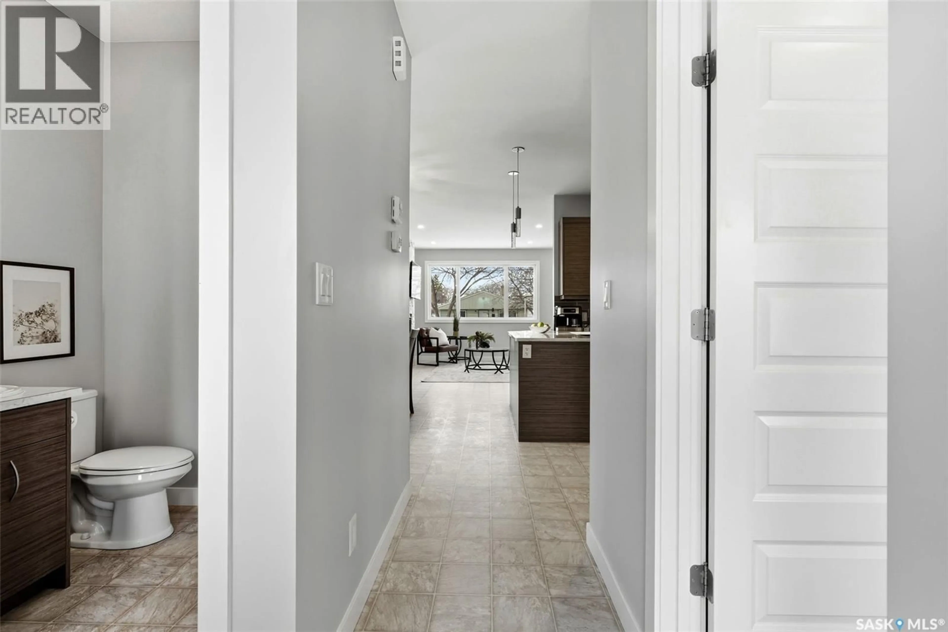 Indoor entryway for 2168 WASCANA STREET, Regina Saskatchewan S4T4J9