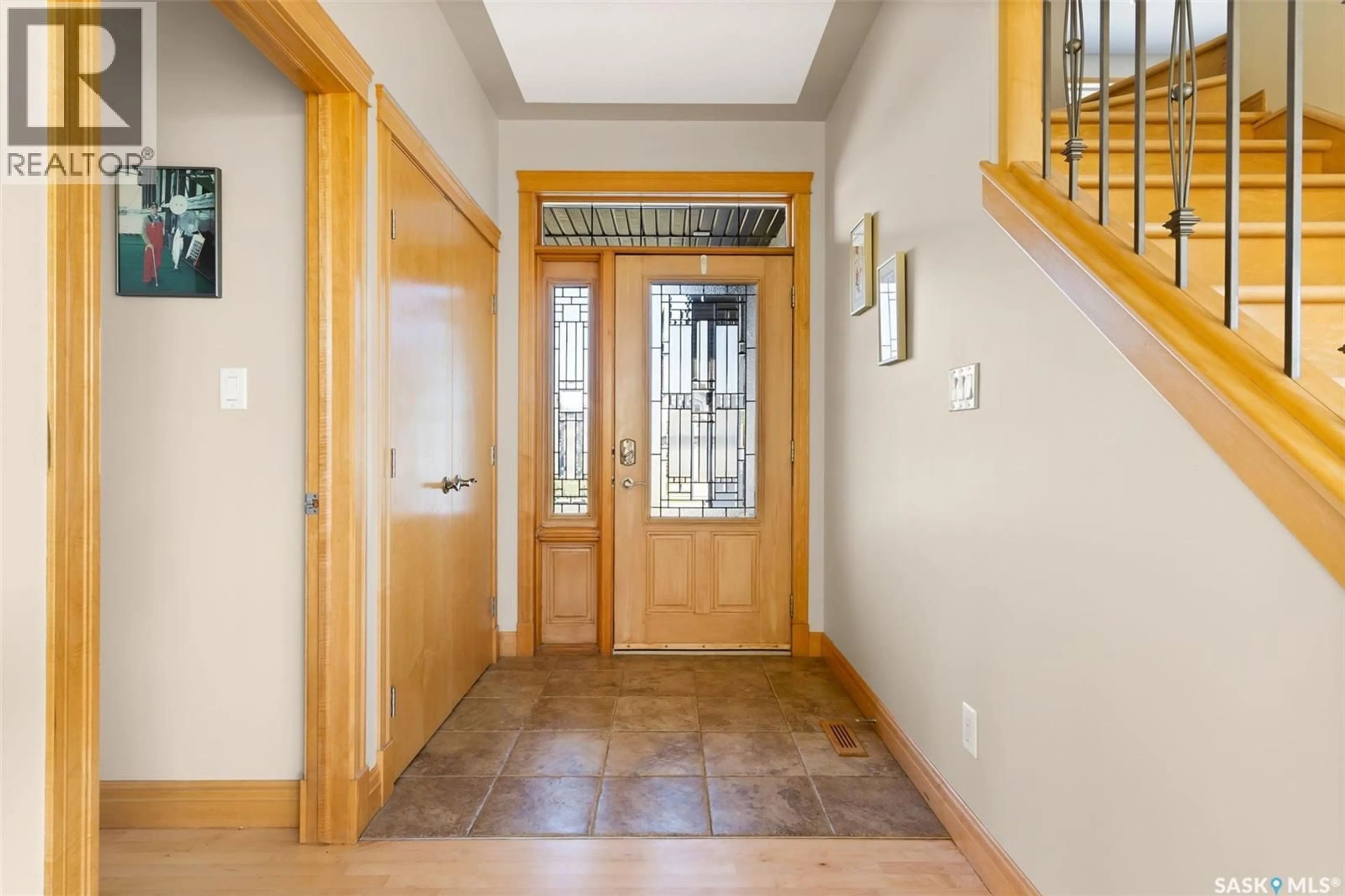 Indoor entryway for 171 FAIRWAY ROAD, Edenwold Rm No.158 Saskatchewan S4L1C8