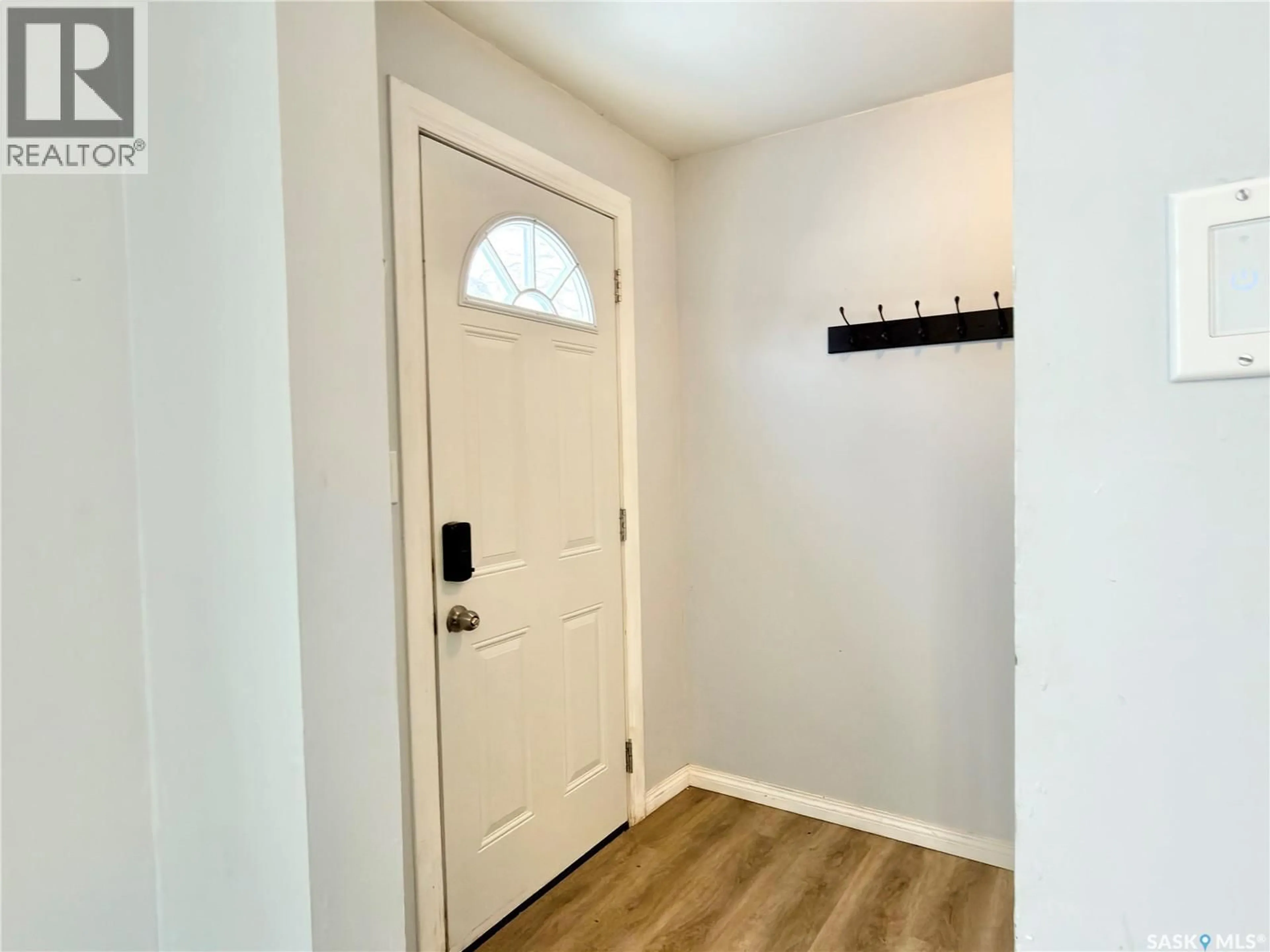 Indoor entryway for 108 2ND STREET, Delisle Saskatchewan S0L0P0