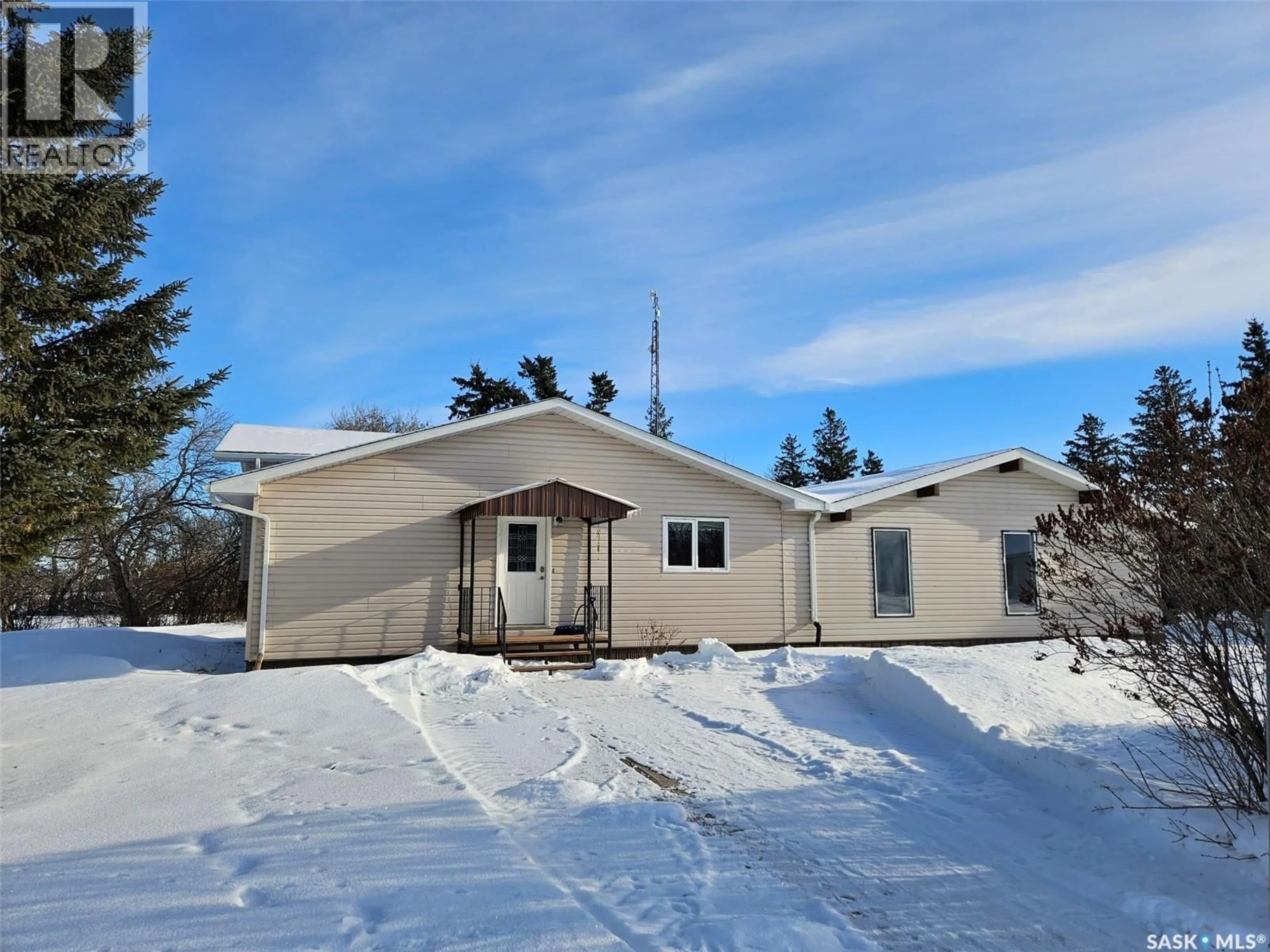 Unknown for Quarter & Acreage - COUTURE HOME, Antler Rm No. 61 Saskatchewan S0C2H0