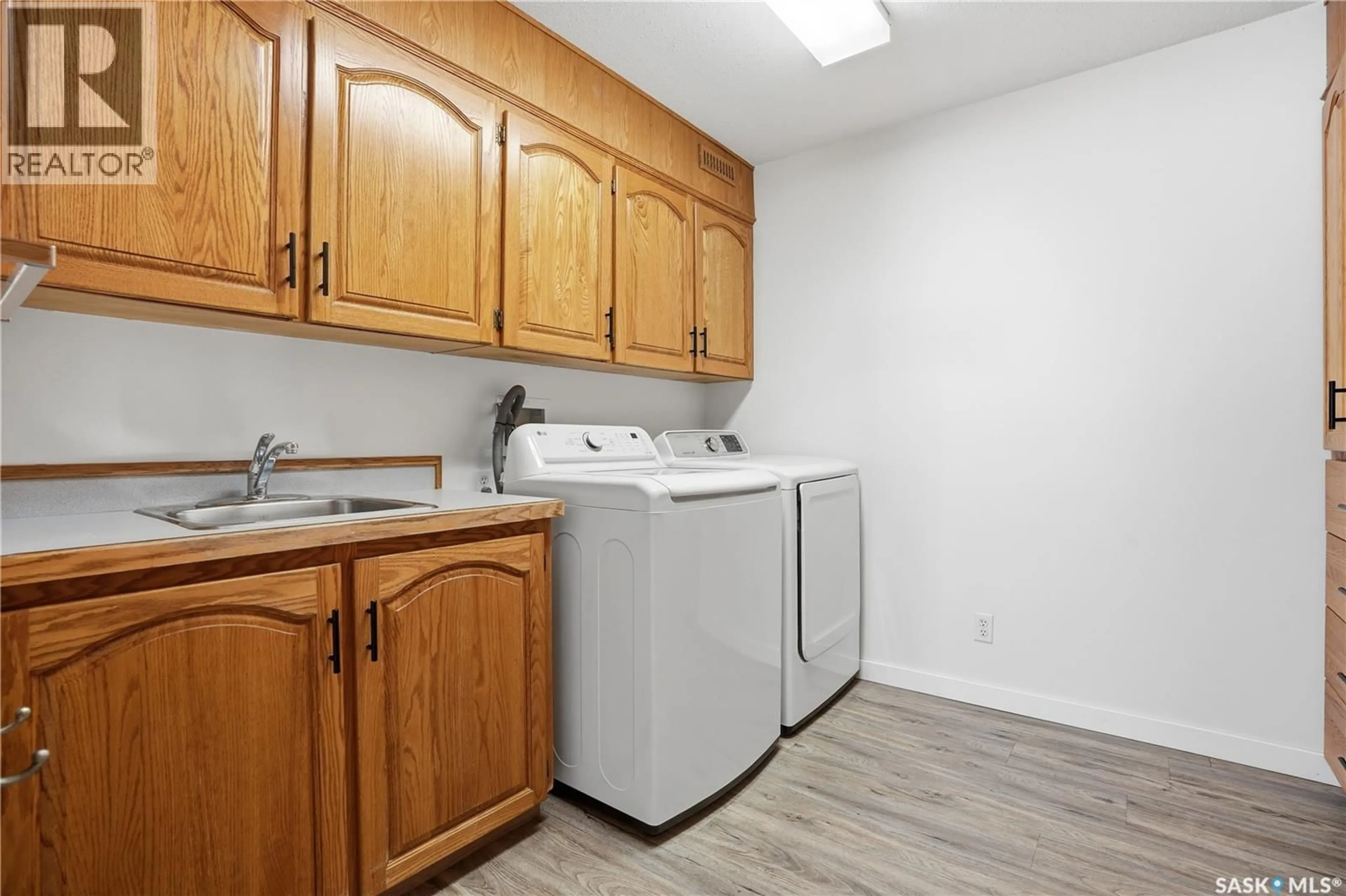 Laundry room for SEABORG ACREAGE, Craven Saskatchewan S0G0W0