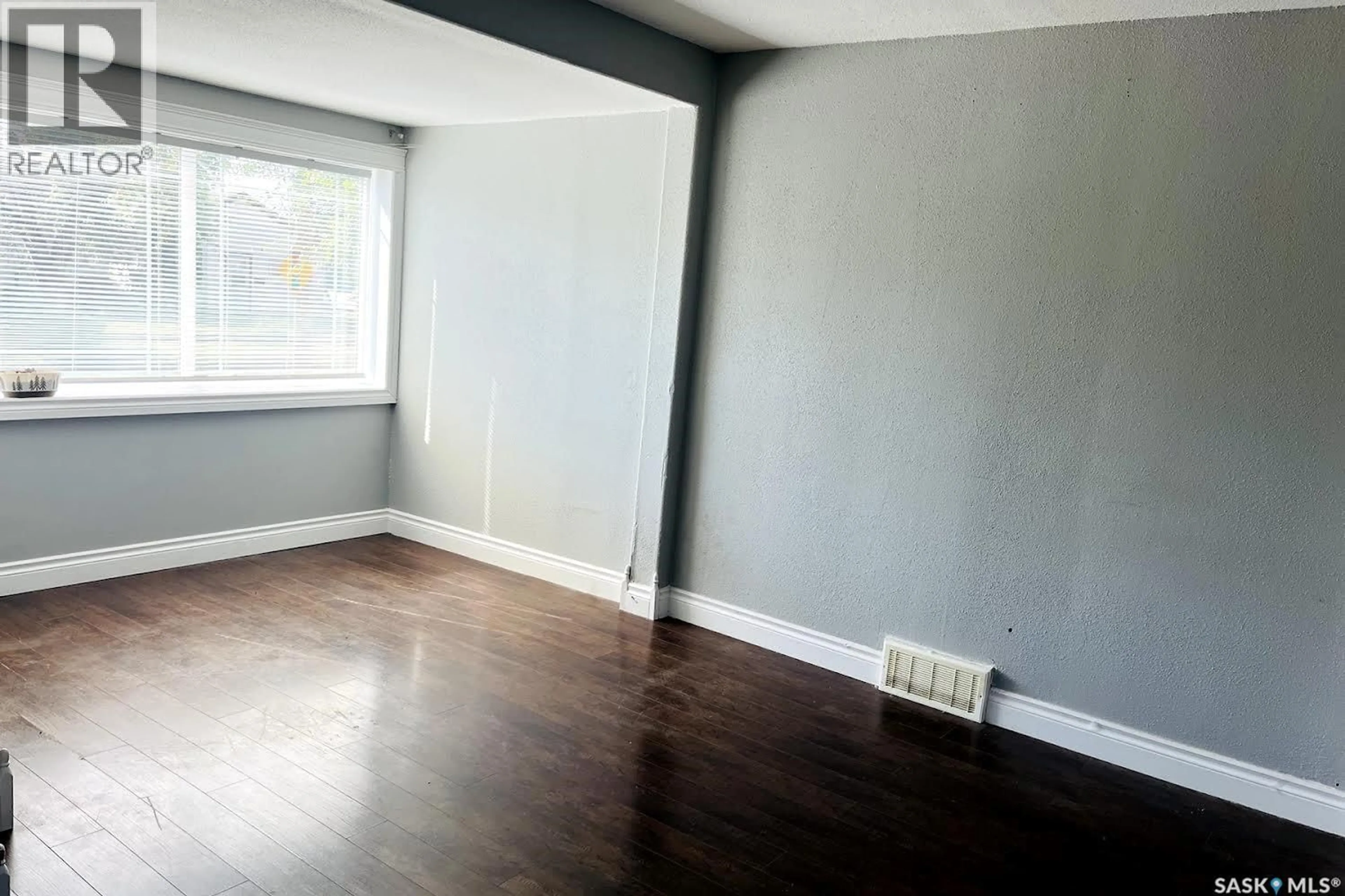 A pic of a room for 344 LILLOOET STREET, Moose Jaw Saskatchewan S6H4Z2