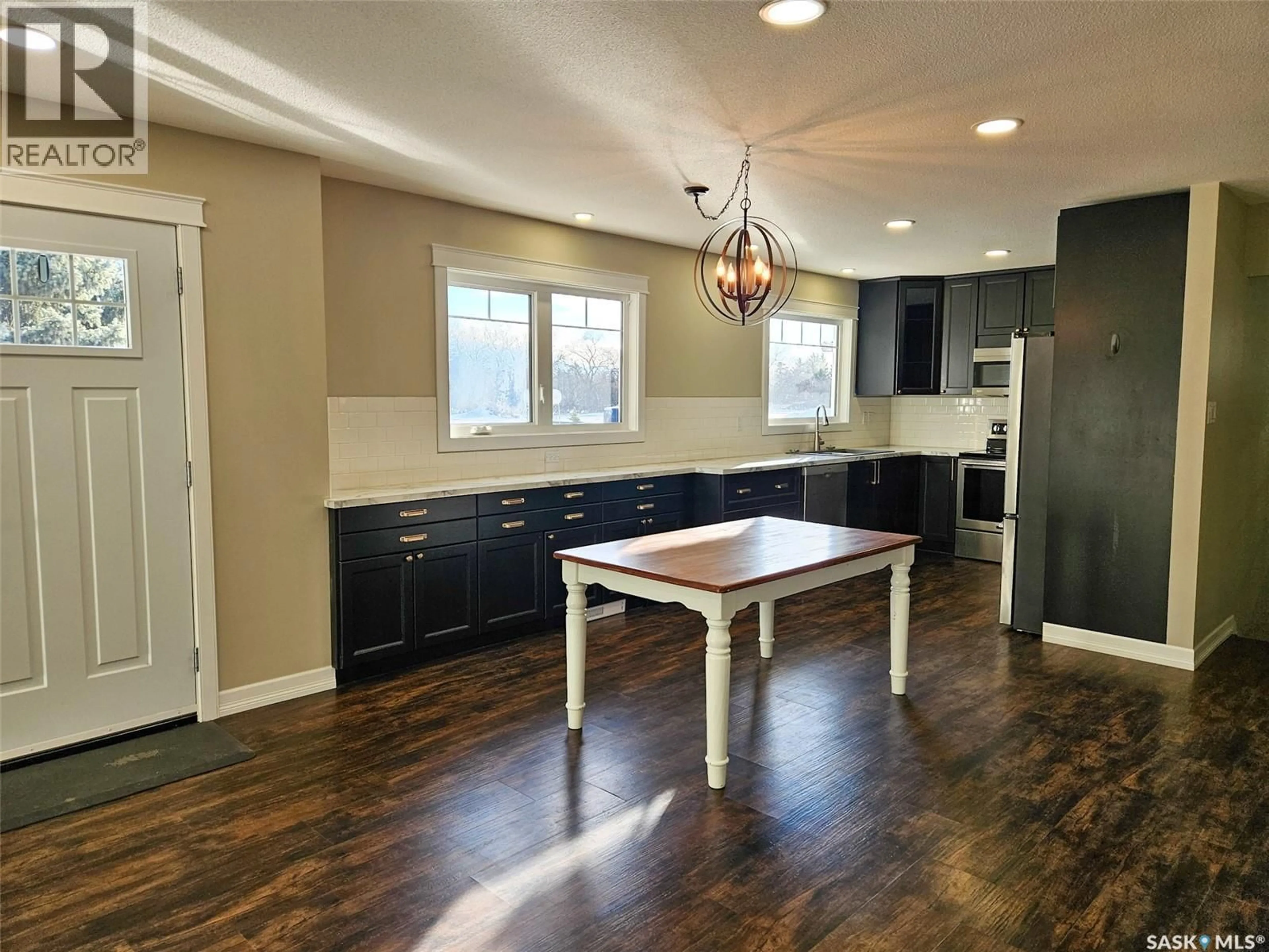 Open concept kitchen, unknown for 209 FLOWERVILLE AVENUE, Lac Pelletier Rm No. 107 Saskatchewan S0N0E0