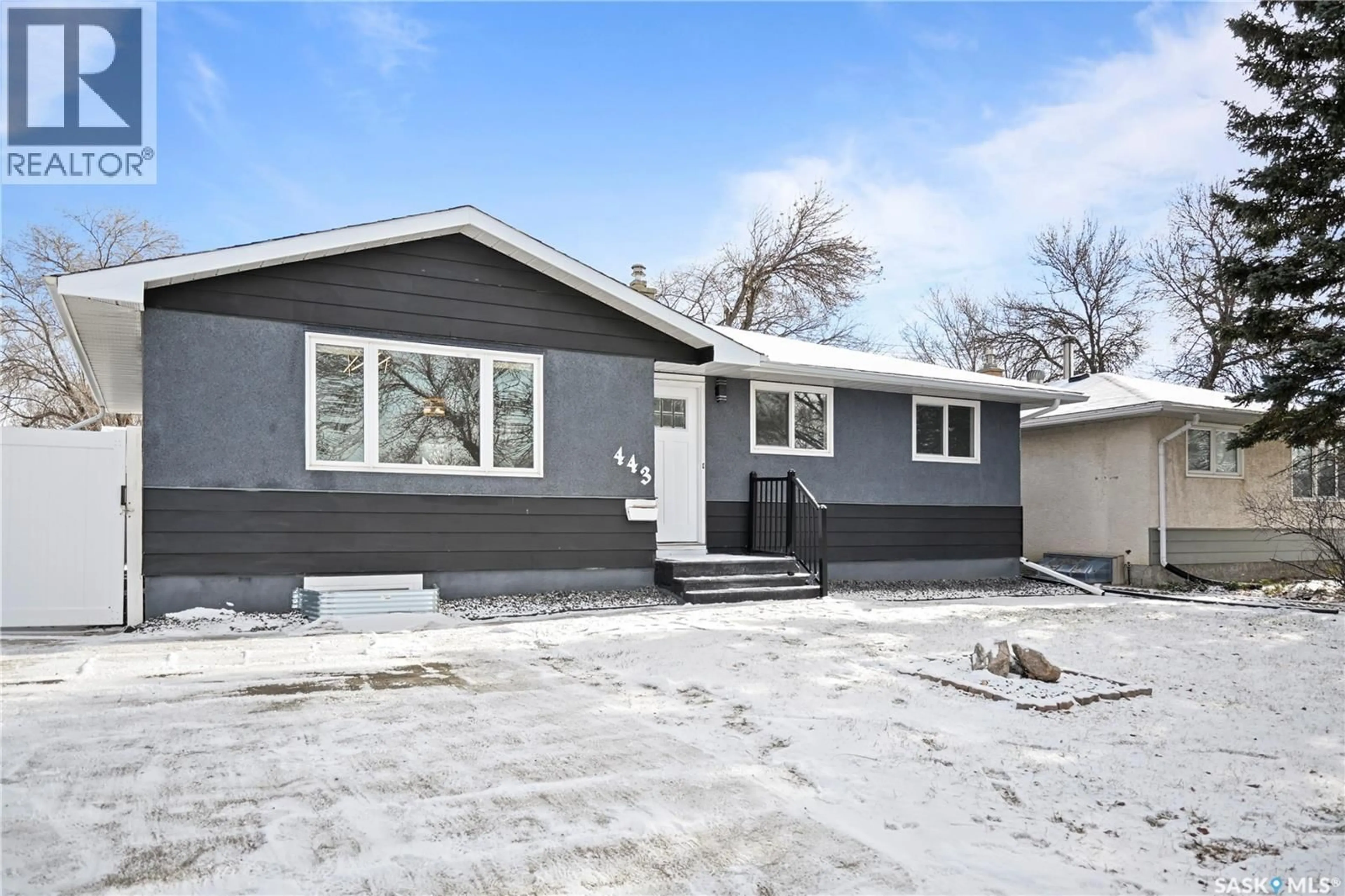 Home with vinyl exterior material, street for 443 ARGYLE STREET, Regina Saskatchewan S4R4C9