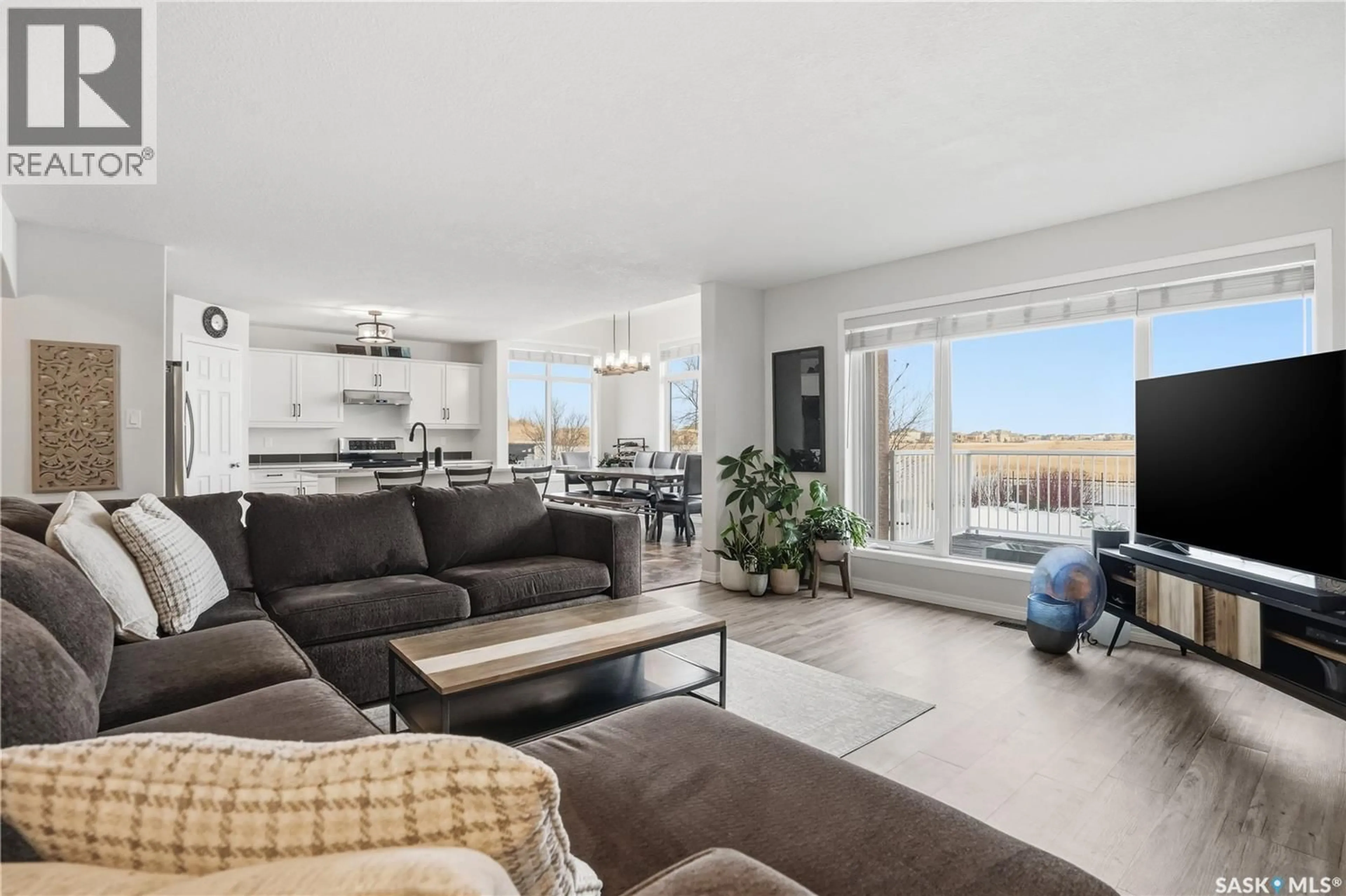 Living room with furniture, unknown for 10114 WASCANA ESTATES, Regina Saskatchewan S4V2X3