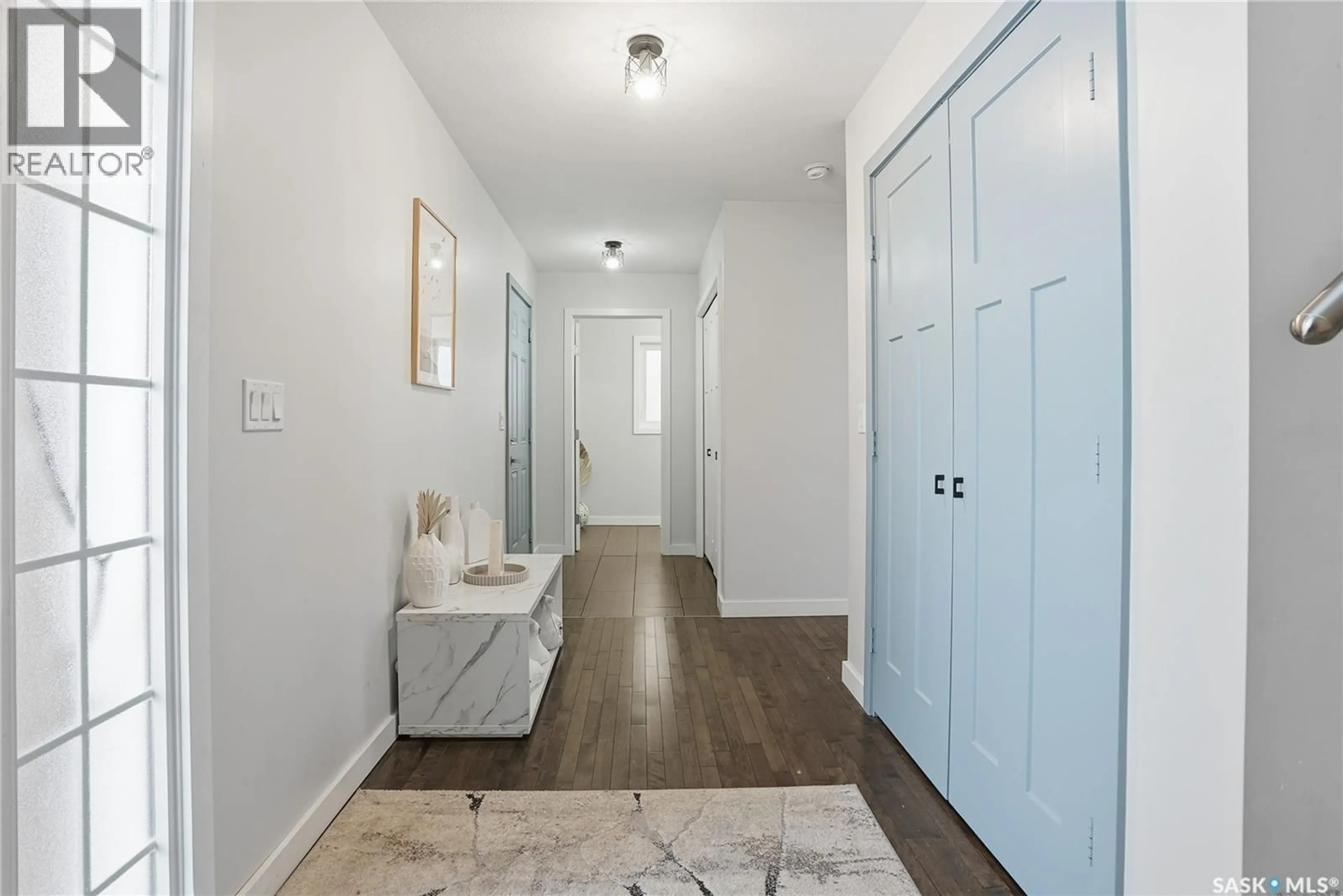 Indoor entryway for 319 HAMPTON BOULEVARD, Saskatoon Saskatchewan S7R0A5