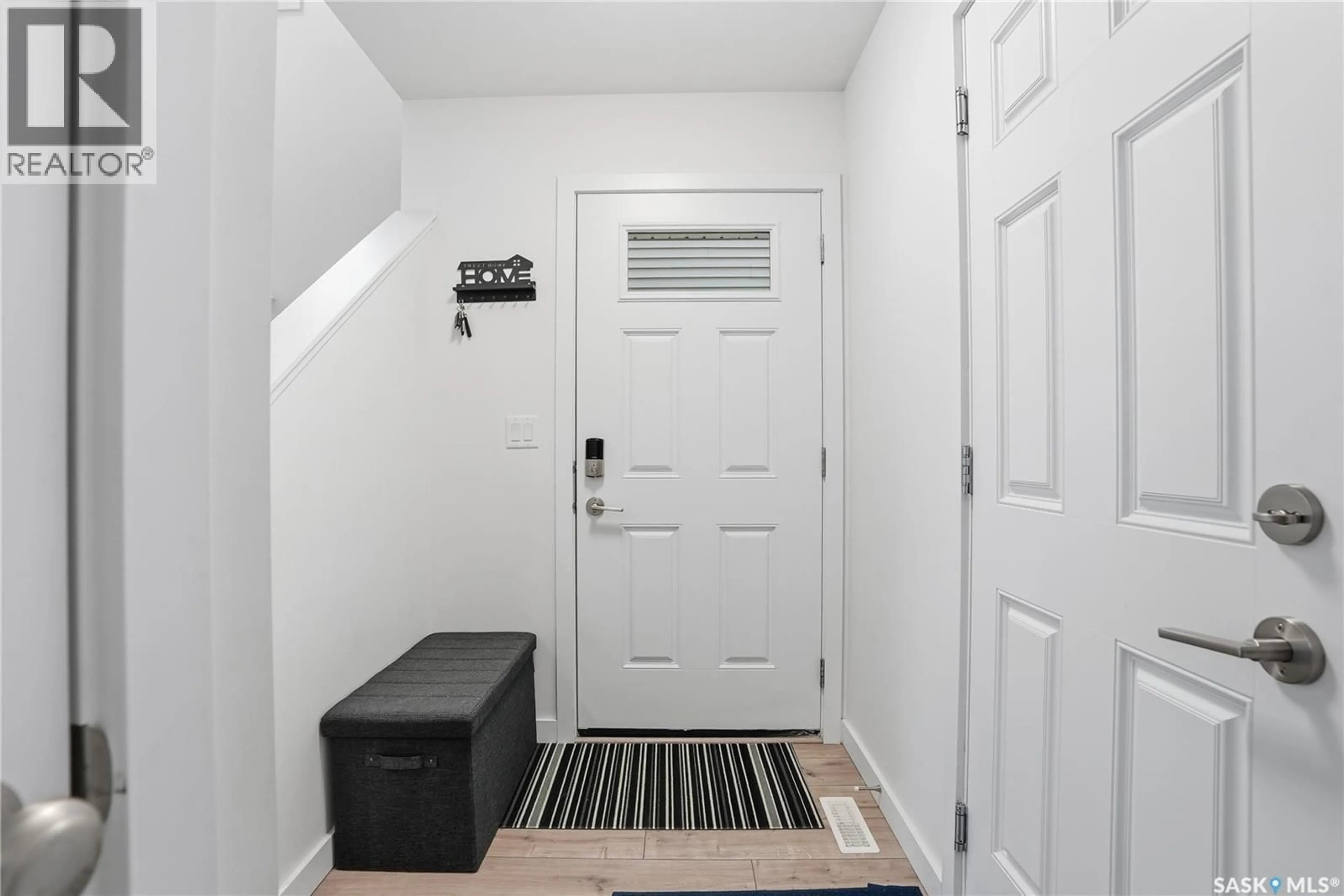 Indoor entryway for 158 COWESSESS ROAD, Saskatoon Saskatchewan S7V1S3