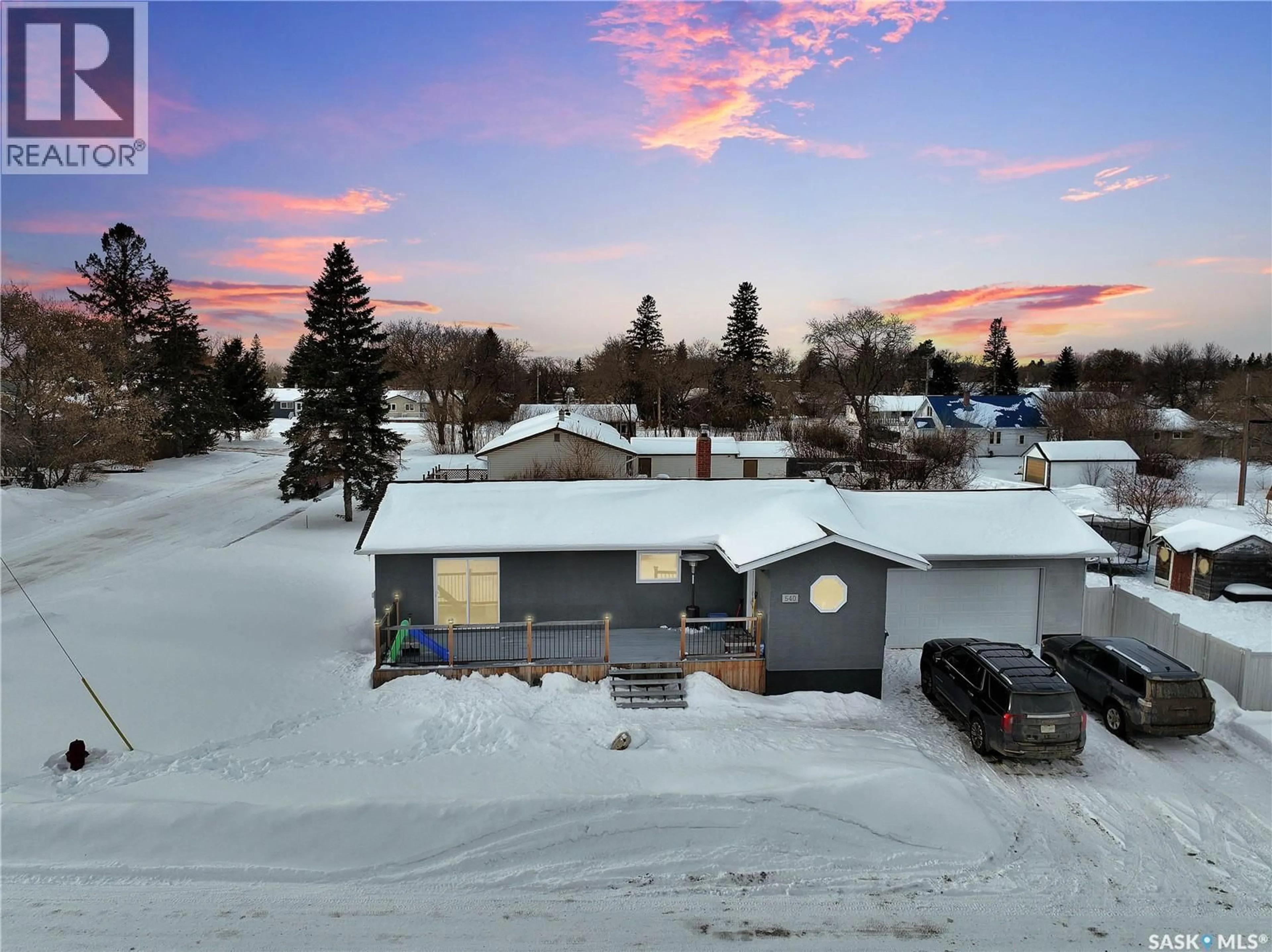 A pic from outside/outdoor area/front of a property/back of a property/a pic from drone, unknown for 540 3RD AVENUE, Esterhazy Saskatchewan S0A0S0