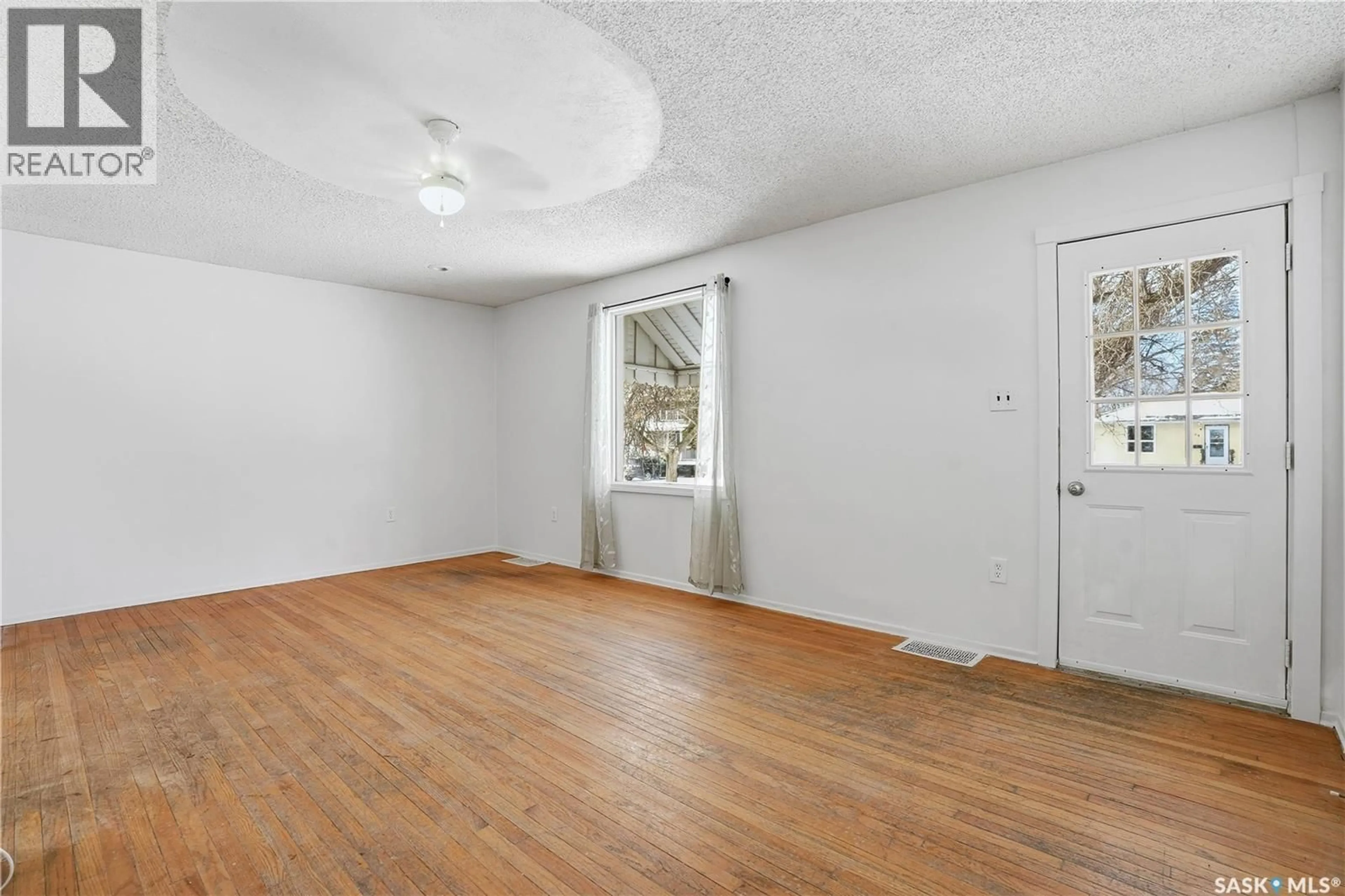 A pic of a room for 843 ARGYLE STREET, Regina Saskatchewan S4T3P9