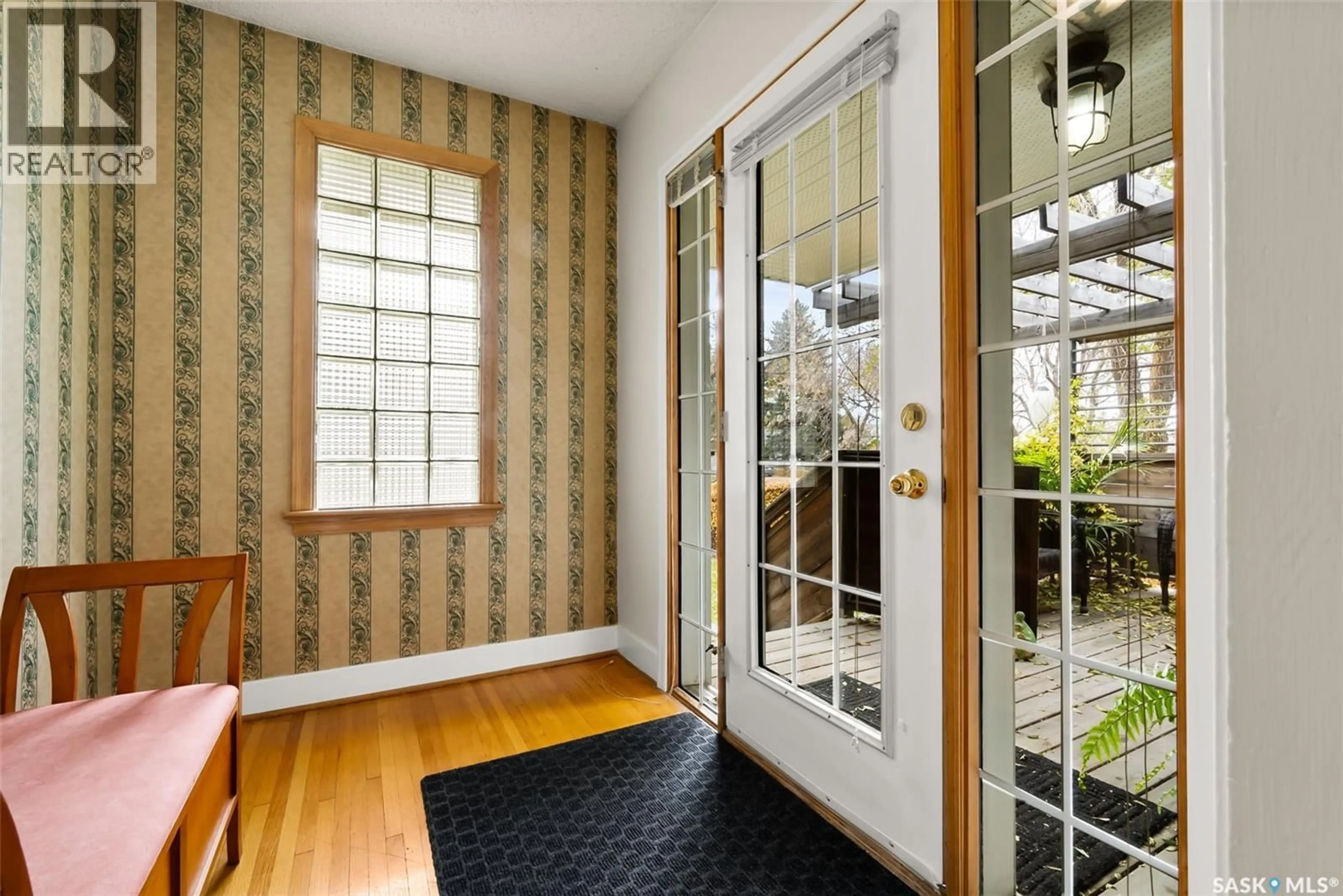 Indoor entryway for 3304 HILL AVENUE, Regina Saskatchewan S4S0W7