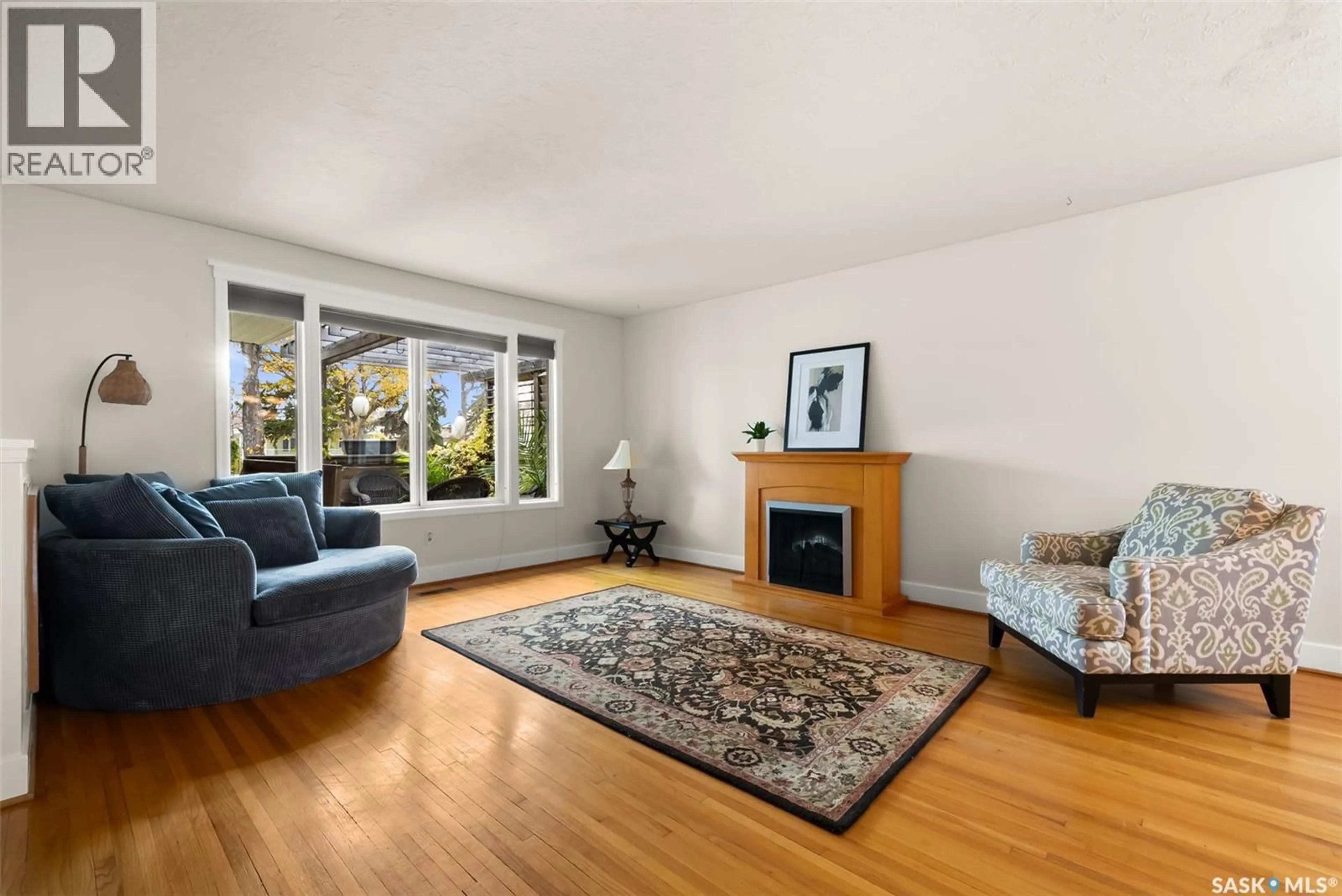 Living room with furniture, unknown for 3304 HILL AVENUE, Regina Saskatchewan S4S0W7