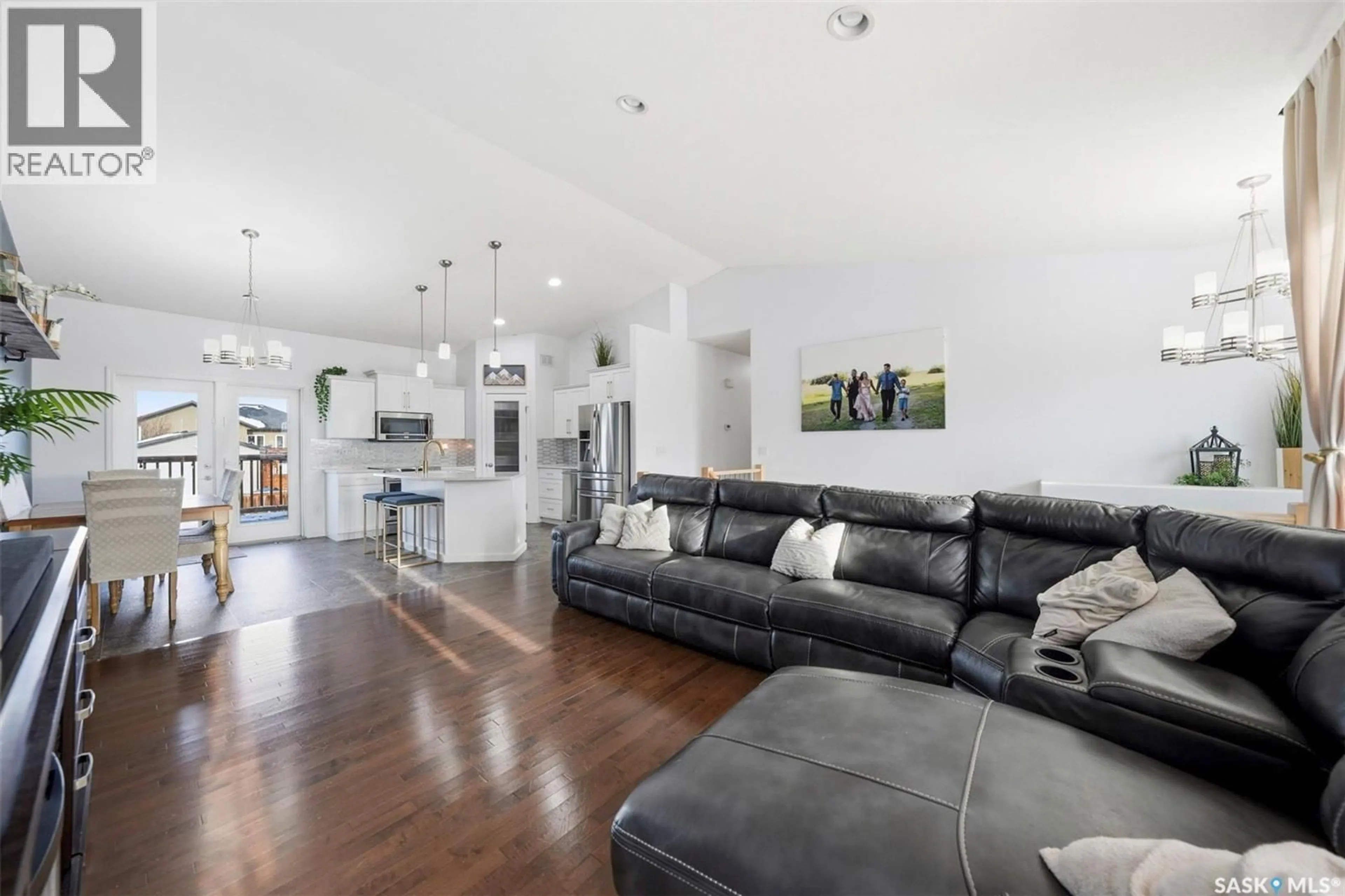 Living room with furniture, unknown for 833 ROCK HILL LANE, Martensville Saskatchewan S0K0A2