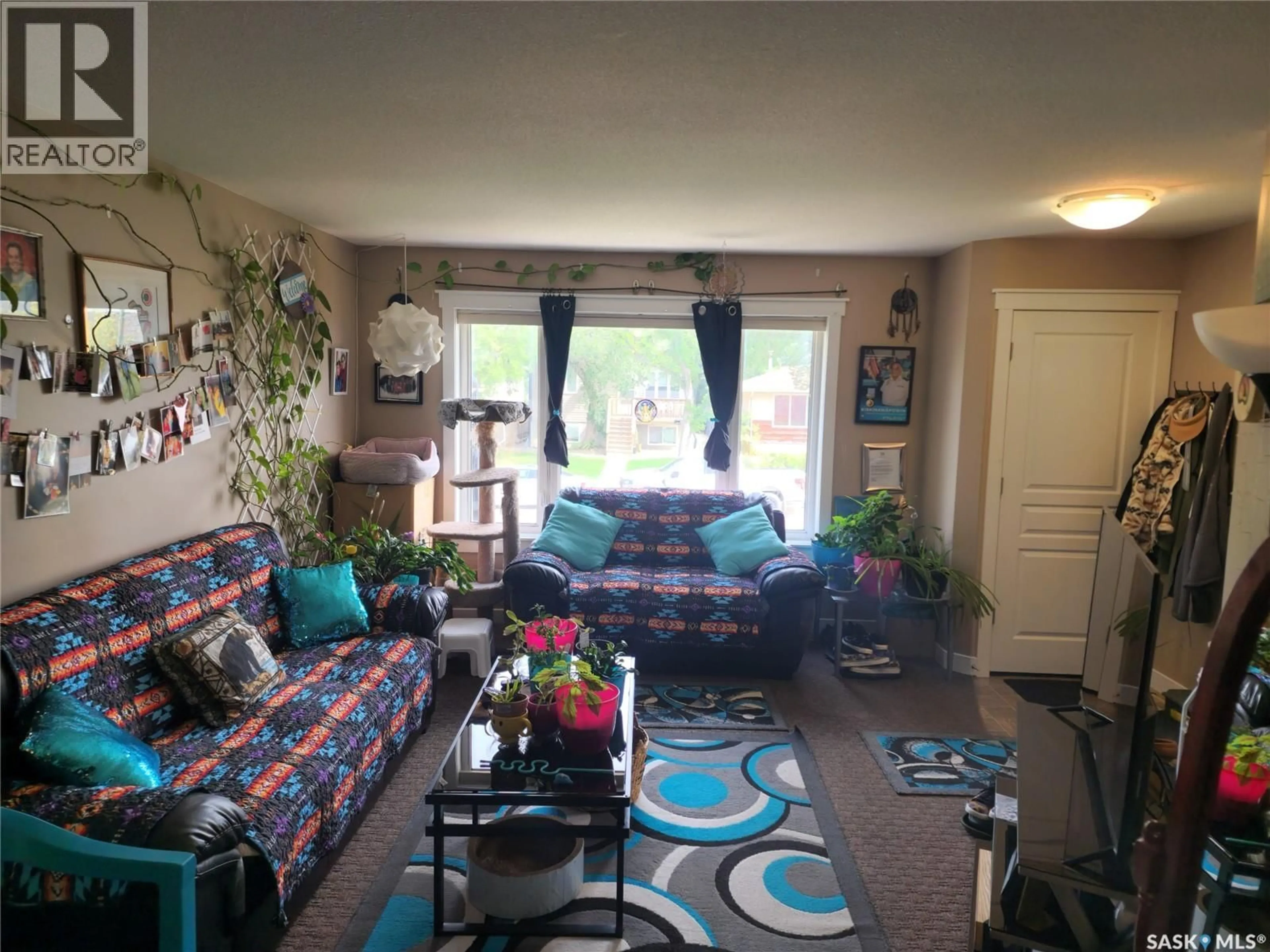 Living room with furniture, unknown for 526 TORONTO STREET, Regina Saskatchewan S4R1M6