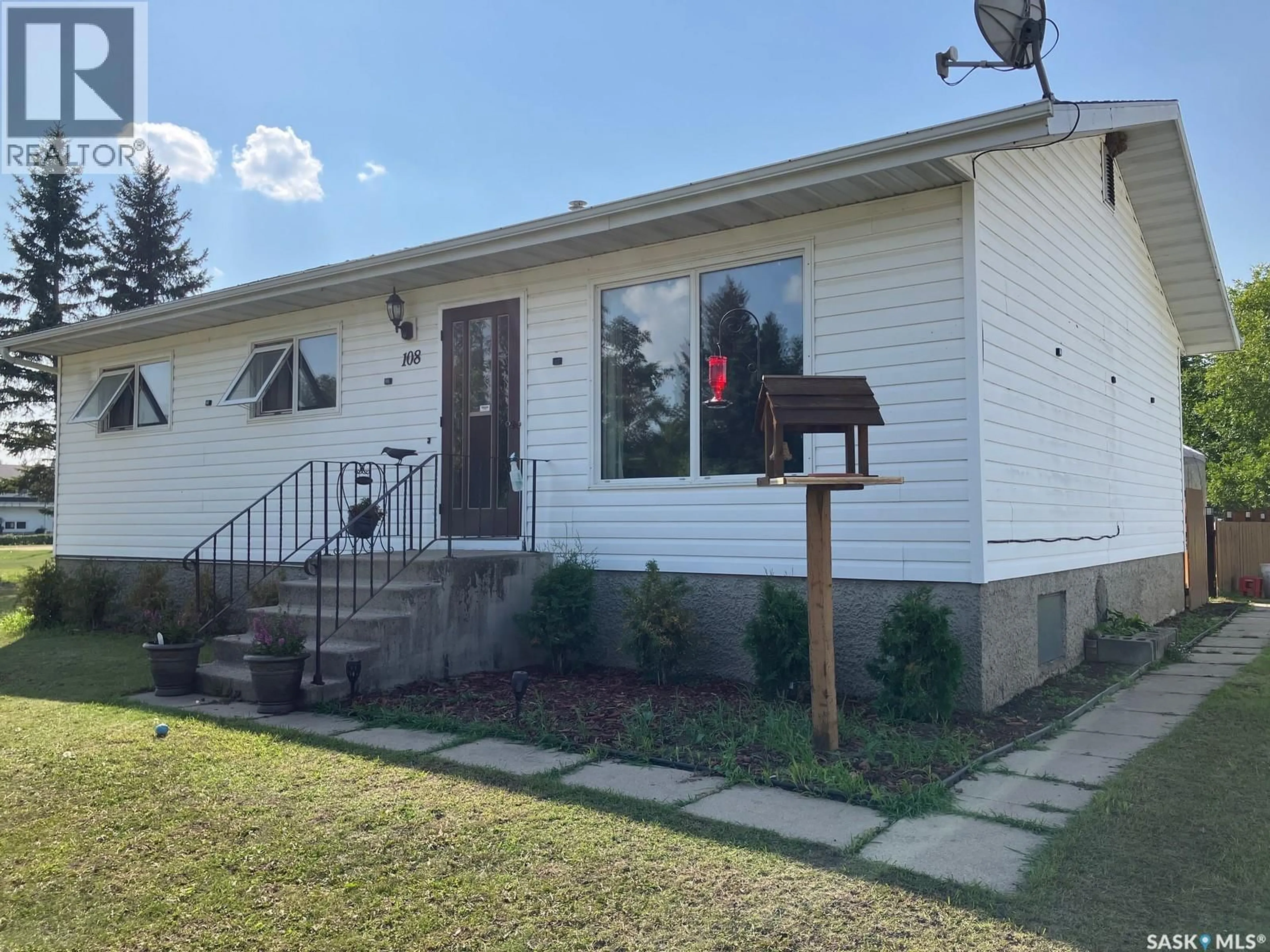 Home with vinyl exterior material, street for 108 2ND STREET, Smeaton Saskatchewan S0J2J0