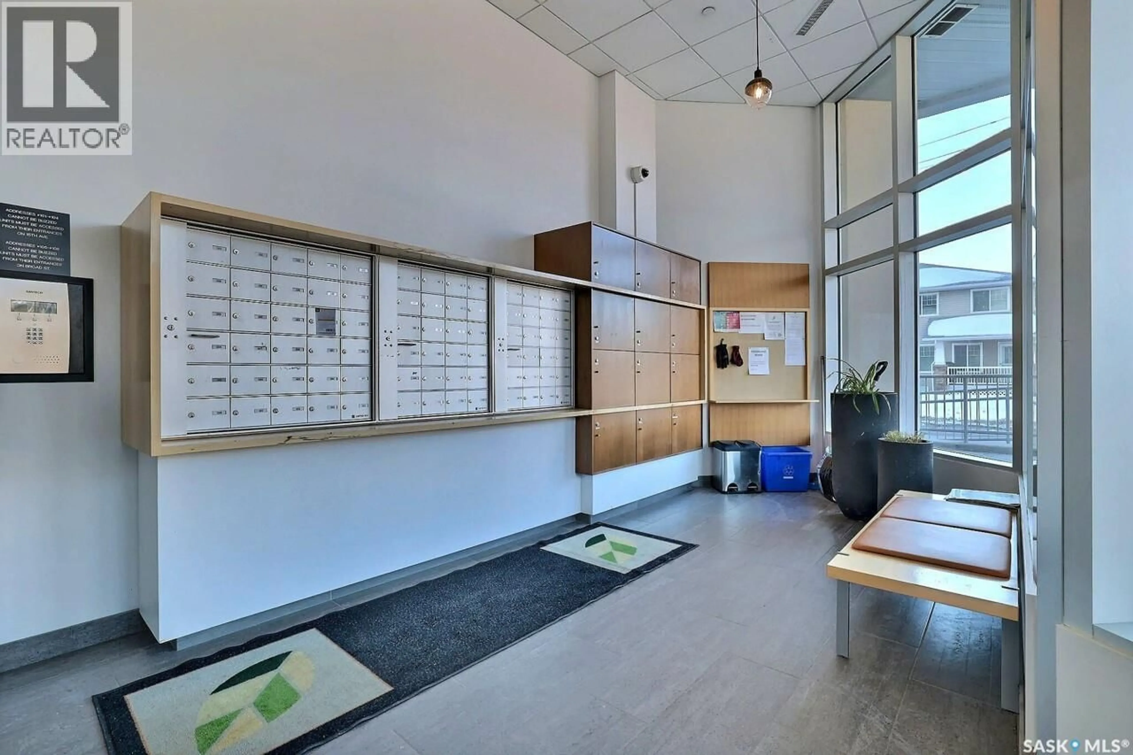 Indoor foyer for 207 - 2300 BROAD STREET, Regina Saskatchewan S4P1Y8