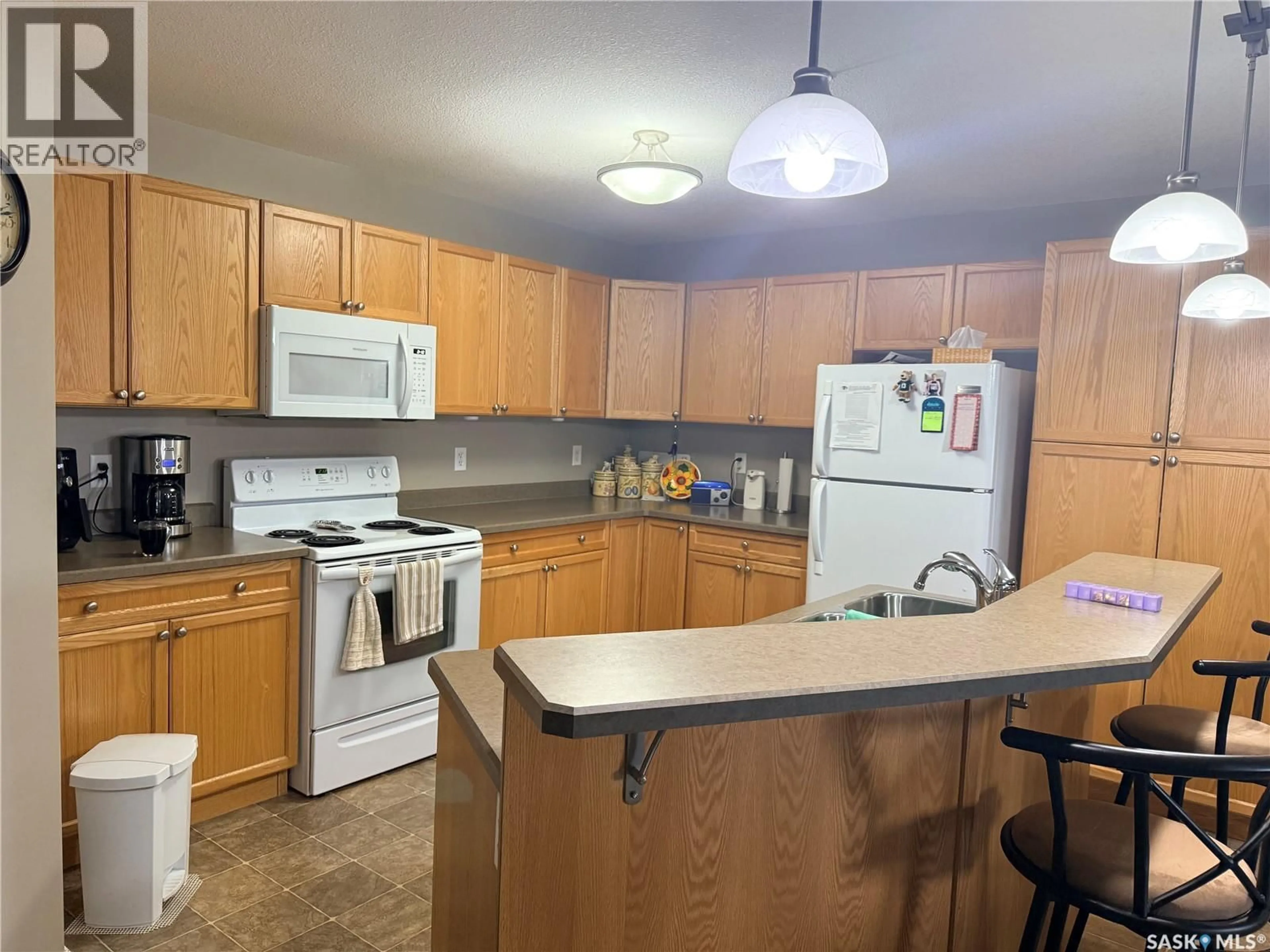 Standard kitchen, unknown for 107 - 6345 ROCHDALE BOULEVARD, Regina Saskatchewan S4X2R1