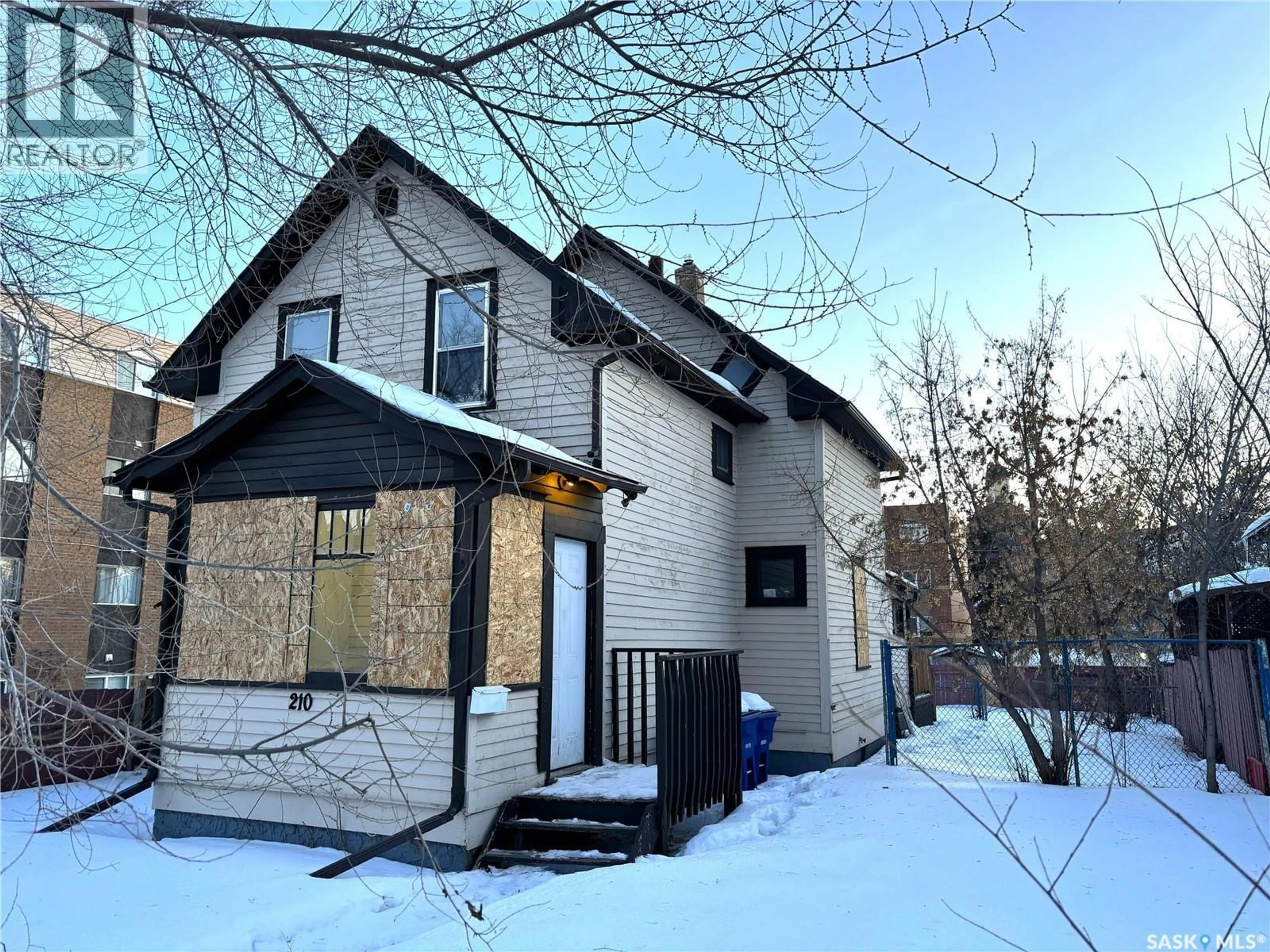 Unknown for 210 N AVENUE S, Saskatoon Saskatchewan S4T7N6