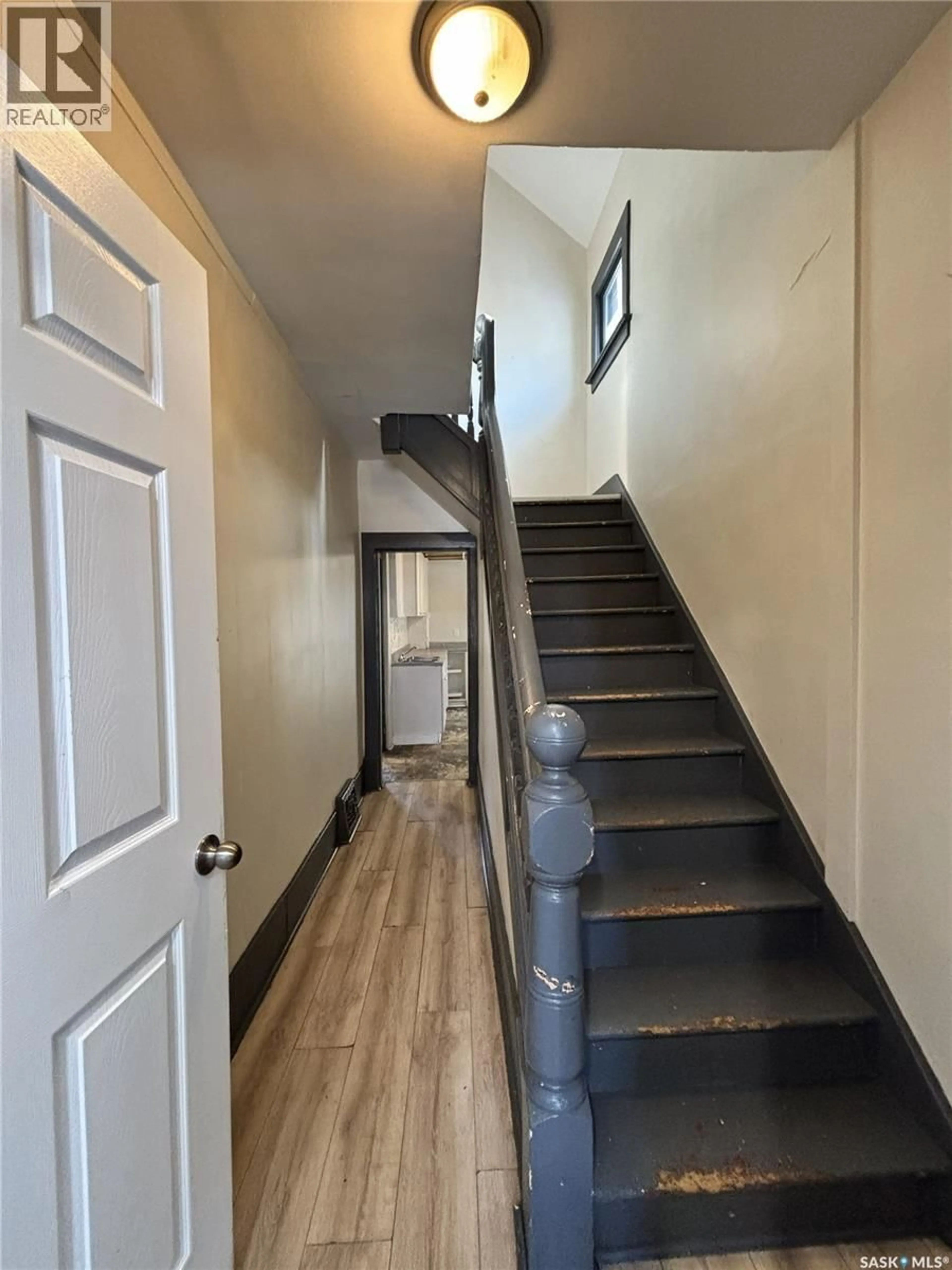 Unknown for 210 N AVENUE S, Saskatoon Saskatchewan S4T7N6