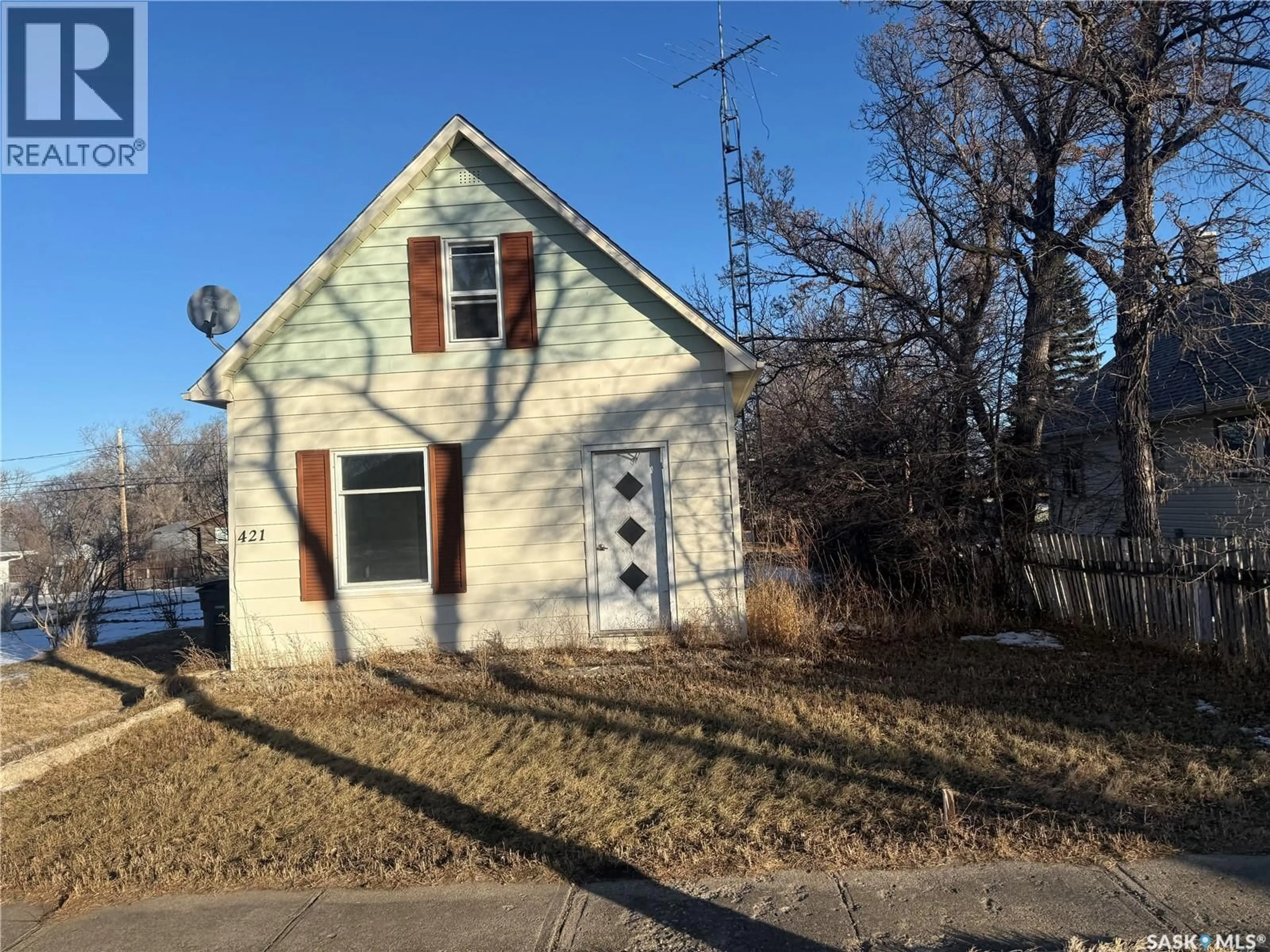Unknown for 421 3RD AVENUE, Assiniboia Saskatchewan S0H0B0