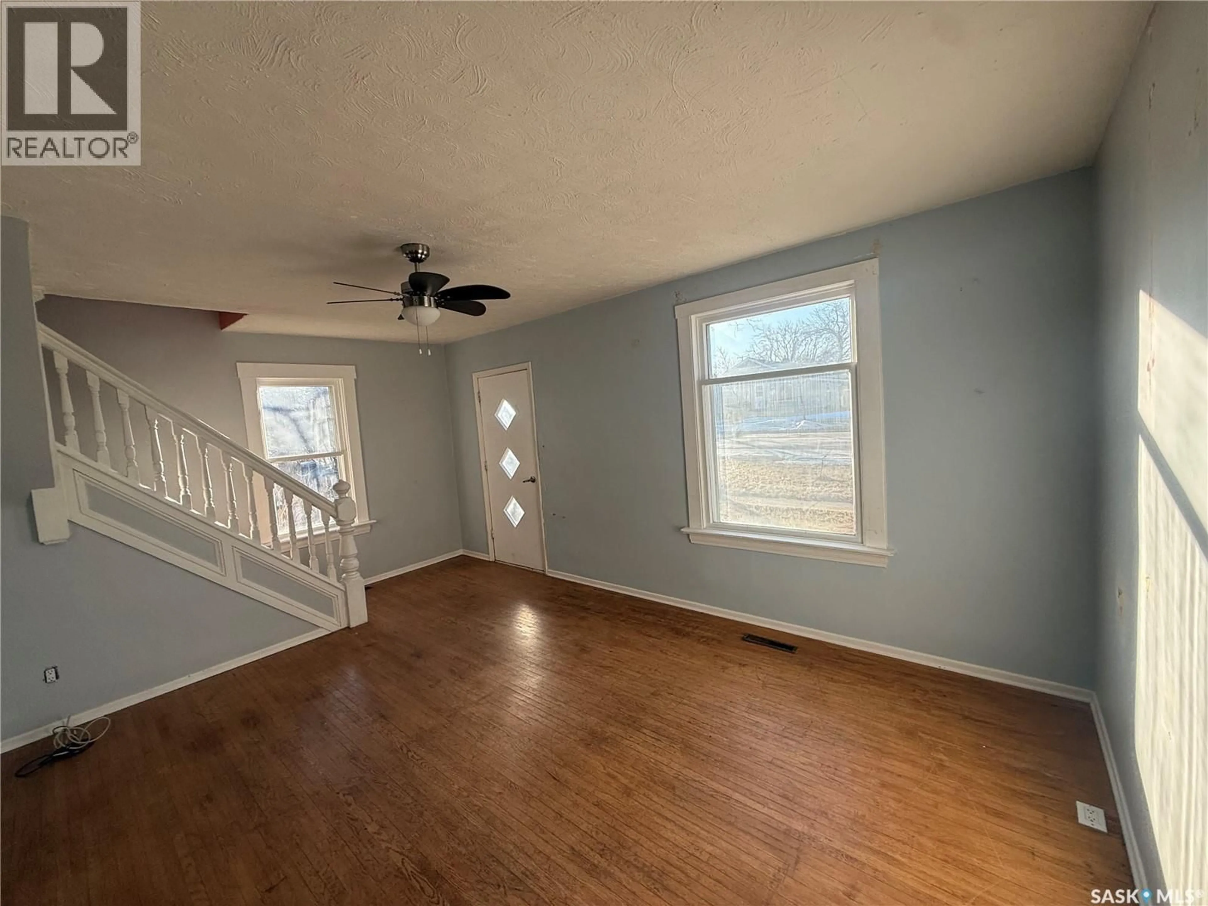 A pic of a room for 421 3RD AVENUE, Assiniboia Saskatchewan S0H0B0