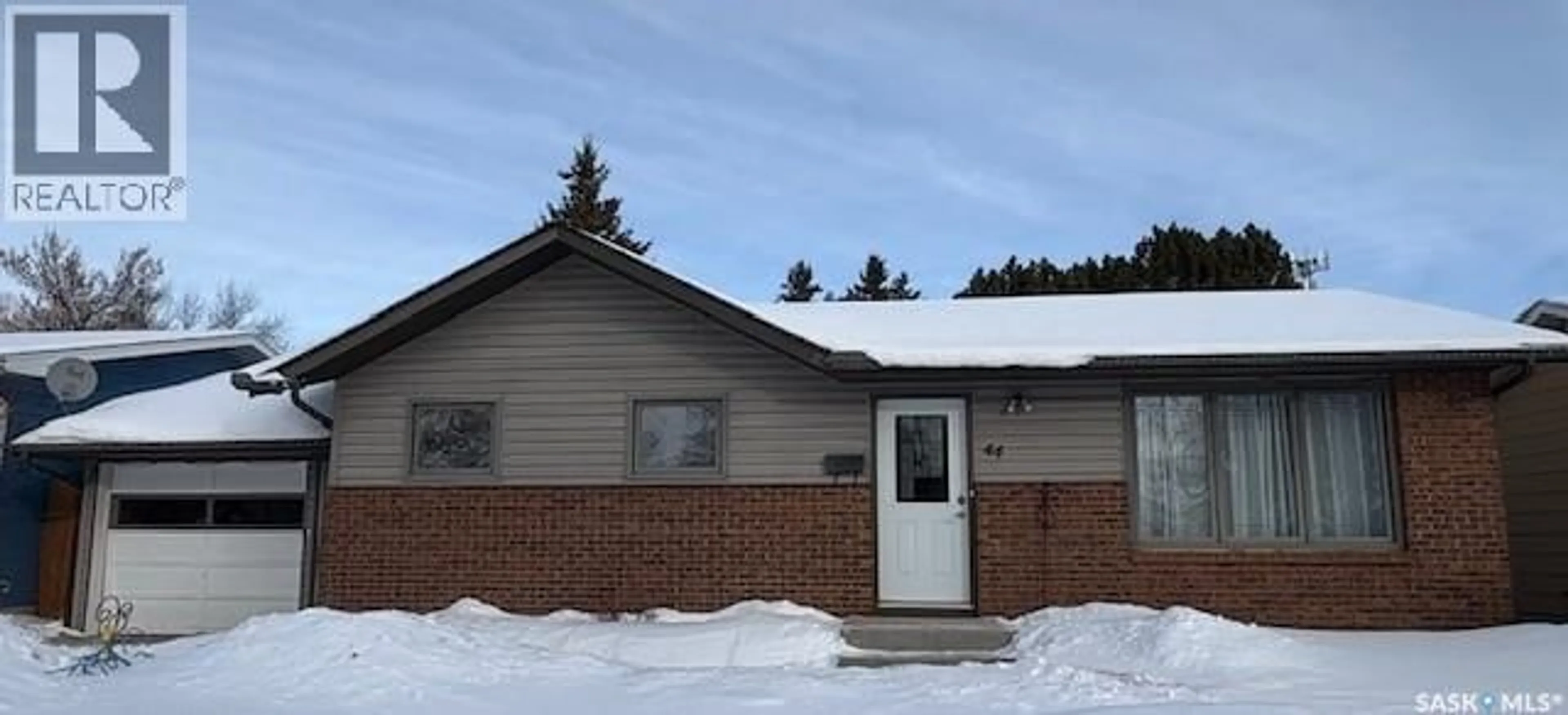Home with vinyl exterior material, unknown for 44 CAMPBELL PLACE, Clavet Saskatchewan S0K0Y0