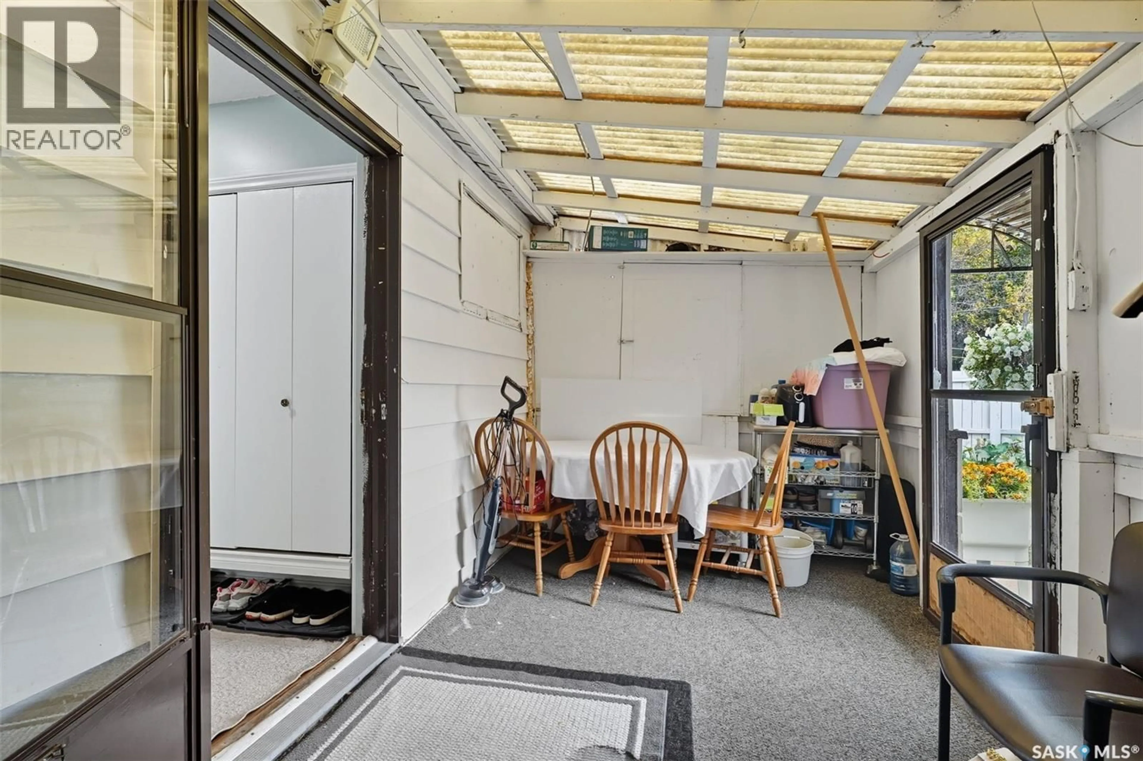 Unknown for 2123 20TH STREET, Saskatoon Saskatchewan S7M1A7