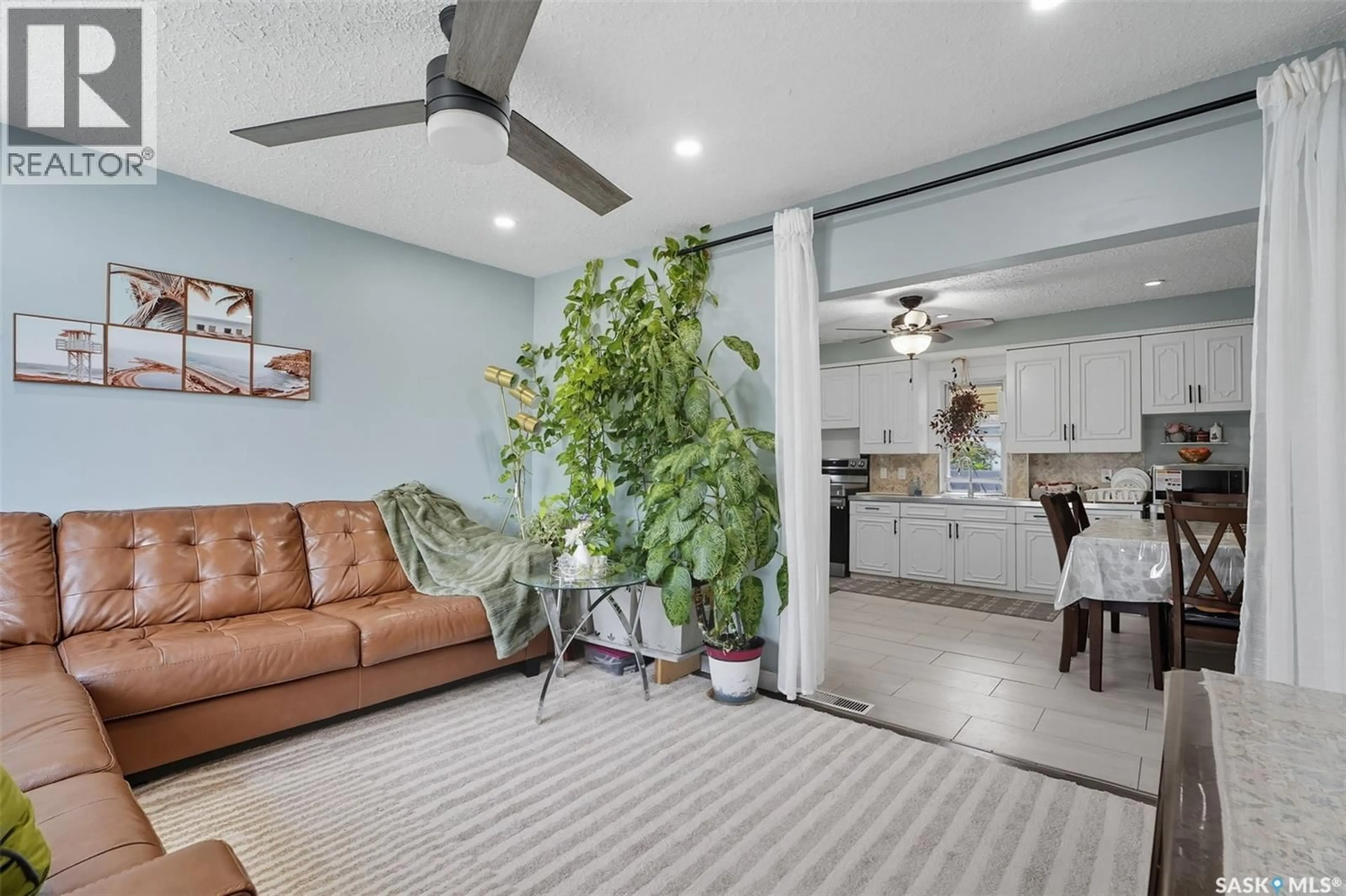 Unknown for 2123 20TH STREET, Saskatoon Saskatchewan S7M1A7