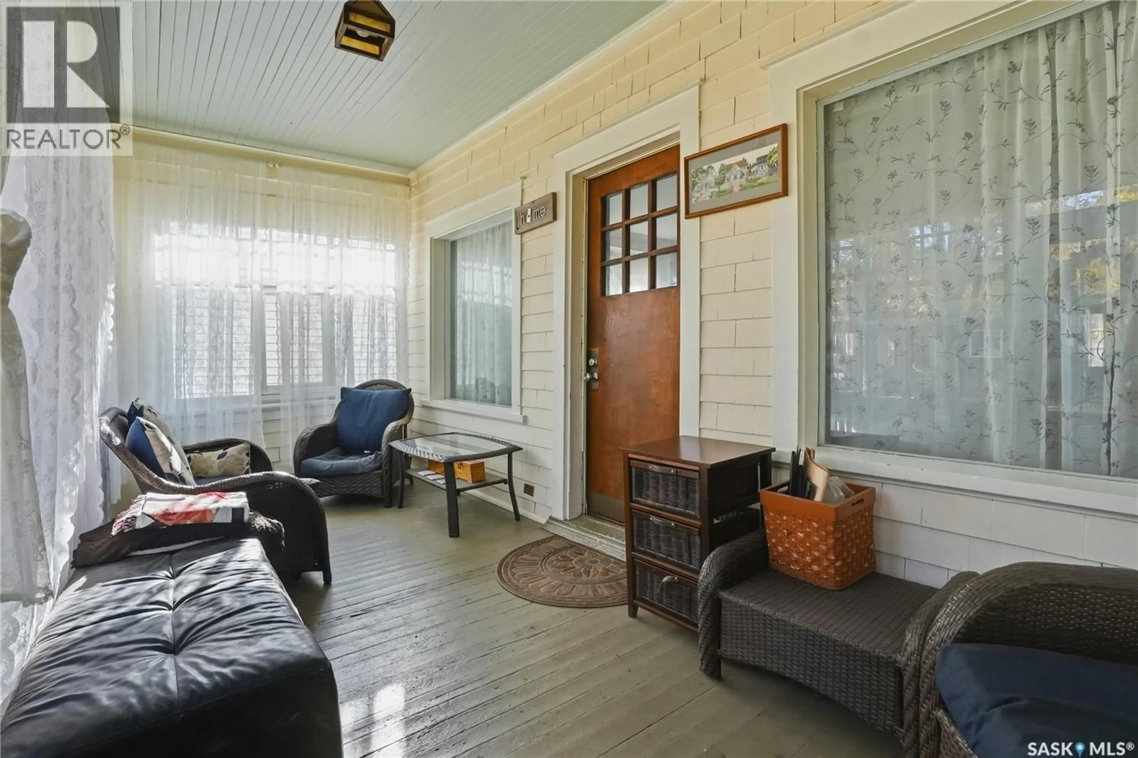 Unknown for 809 6TH AVENUE, Saskatoon Saskatchewan S7K2T7