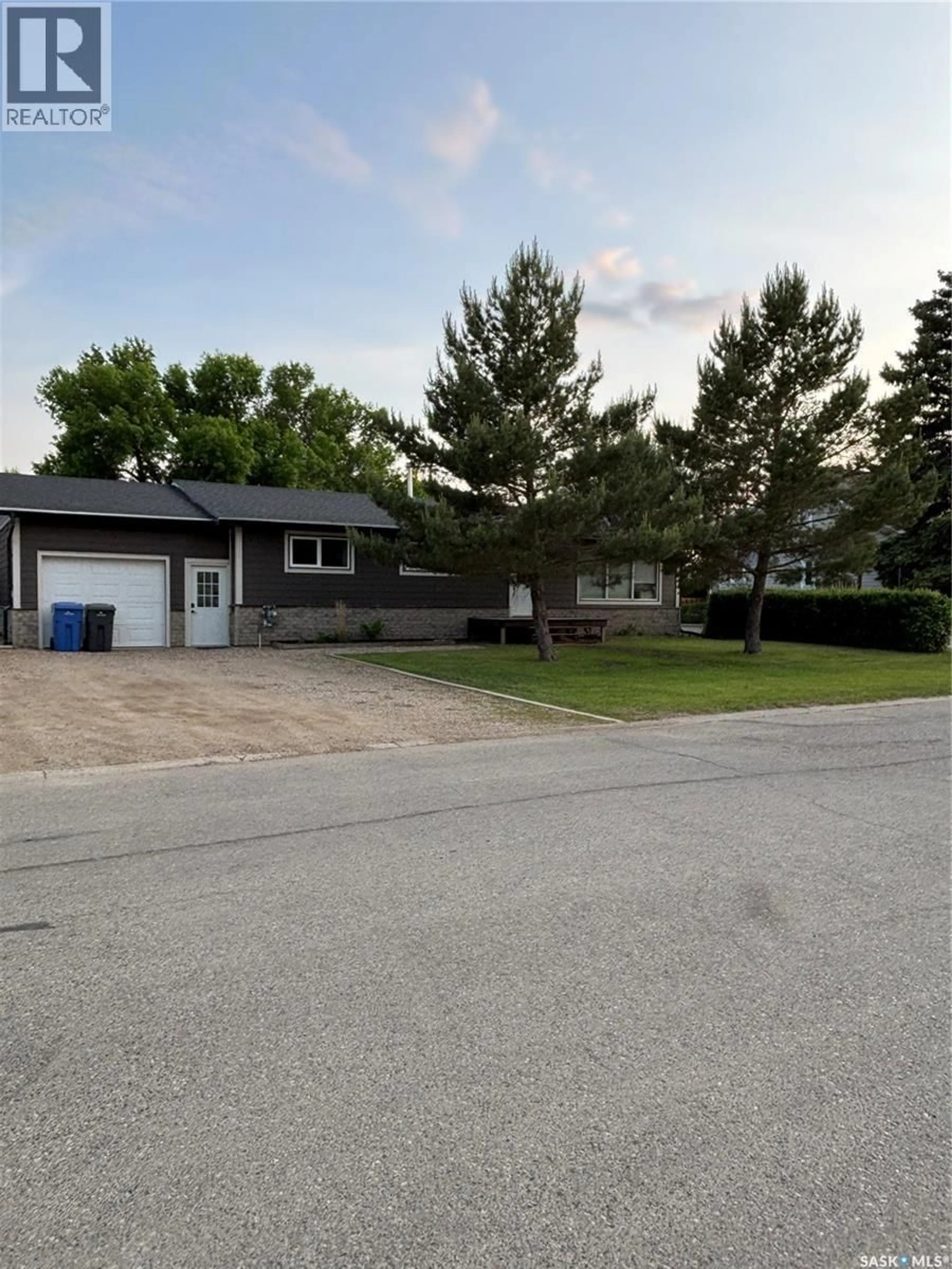 Unknown for 845 PROSPECT AVENUE, Oxbow Saskatchewan S0C2B0