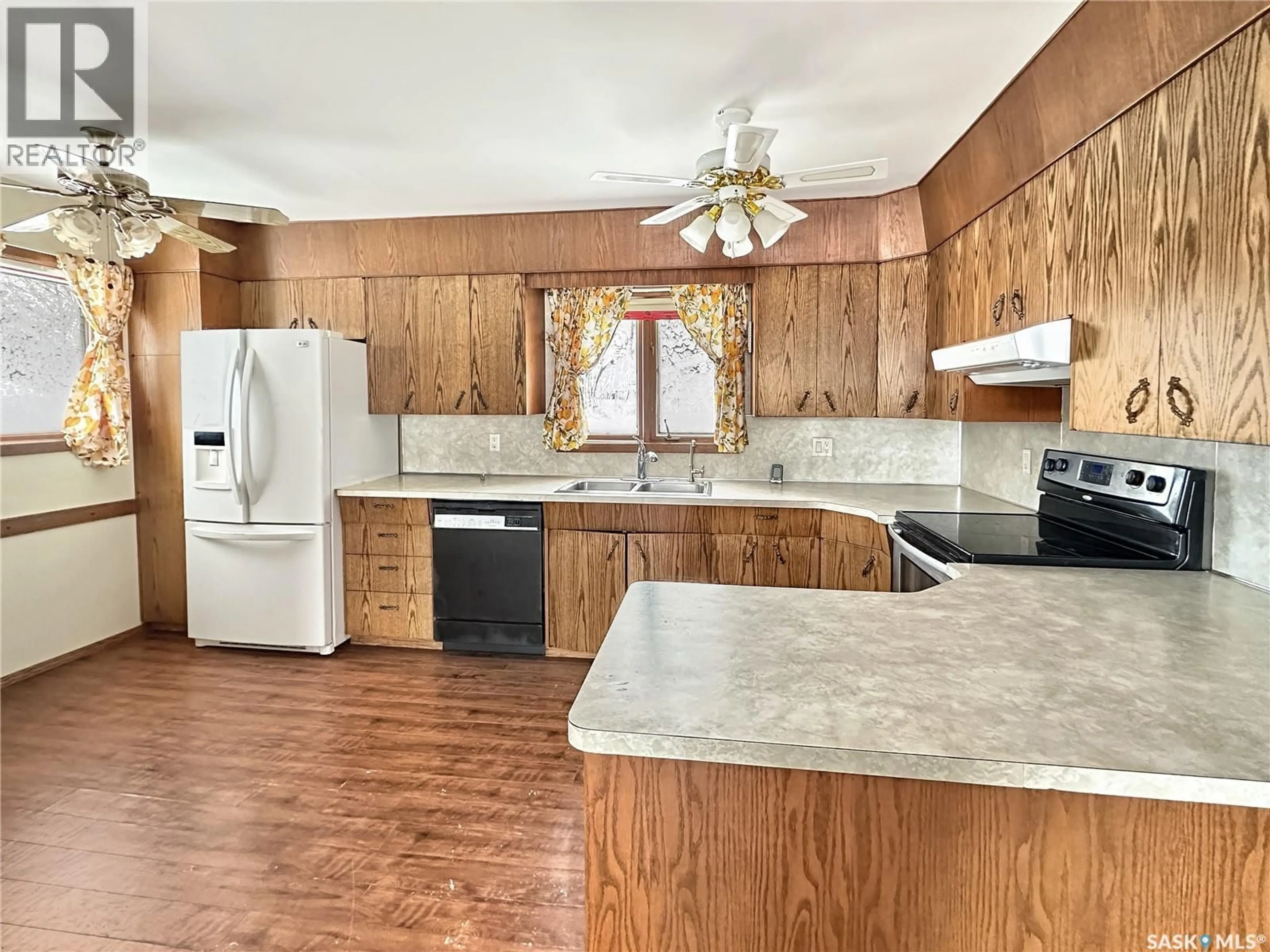 Open concept kitchen, unknown for 17 JARVIS STREET, Qu'Appelle Saskatchewan S0G4A0
