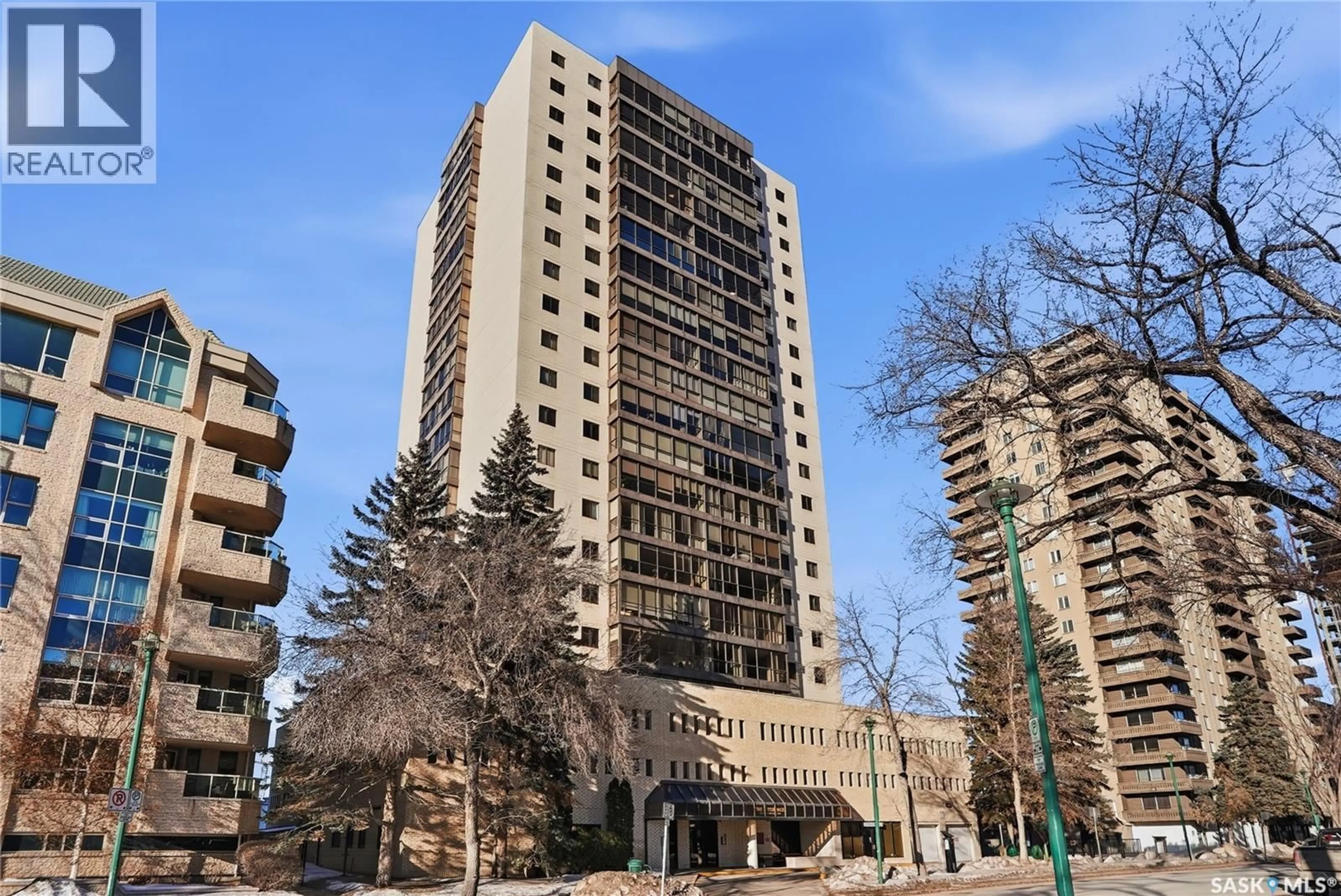 Indoor foyer for N - 1002 315 5TH AVENUE, Saskatoon Saskatchewan S7K2P4