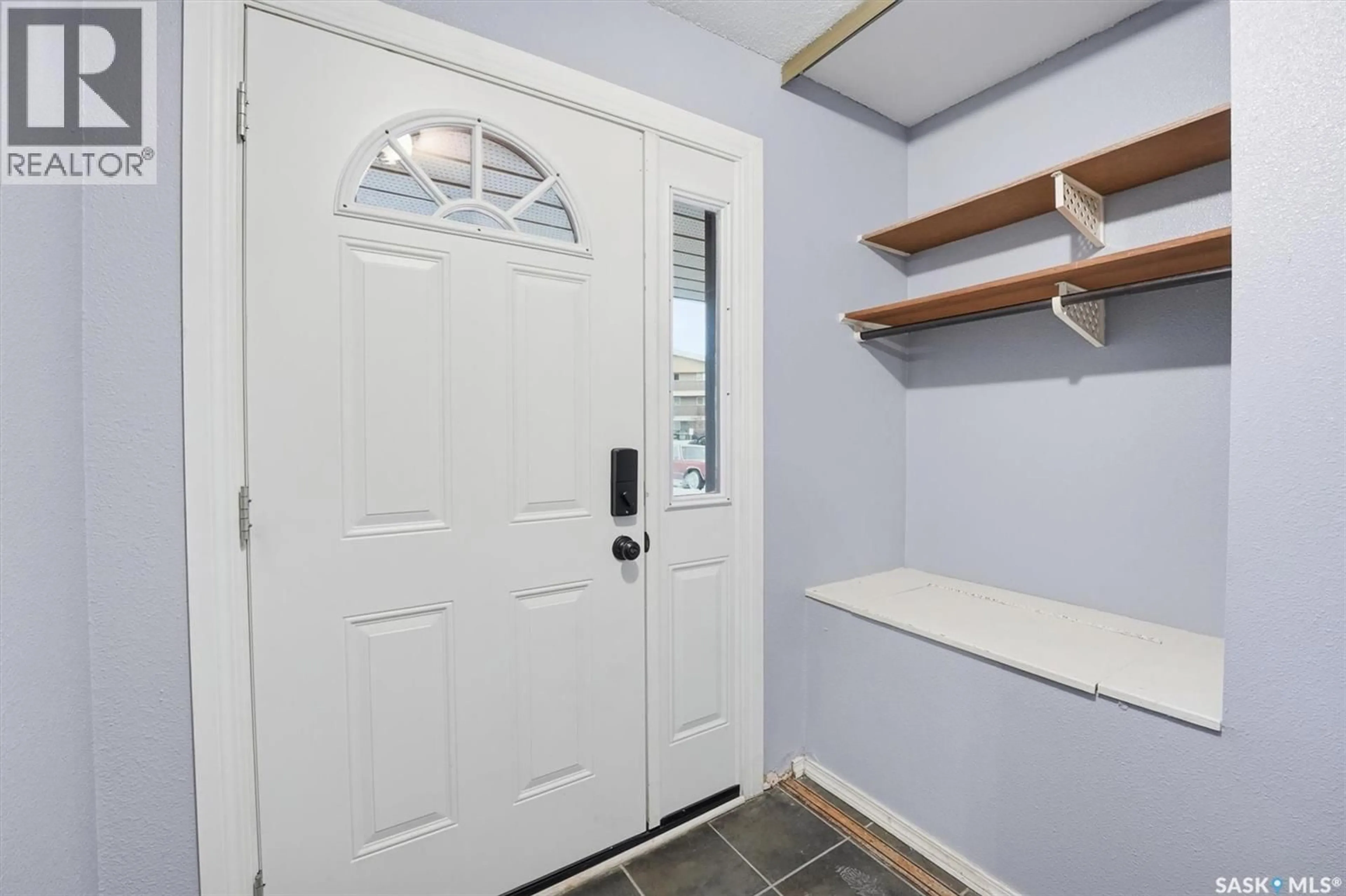 Indoor entryway for 510 - 316 PRAIRIE AVENUE, Saskatoon Saskatchewan S7N2V4