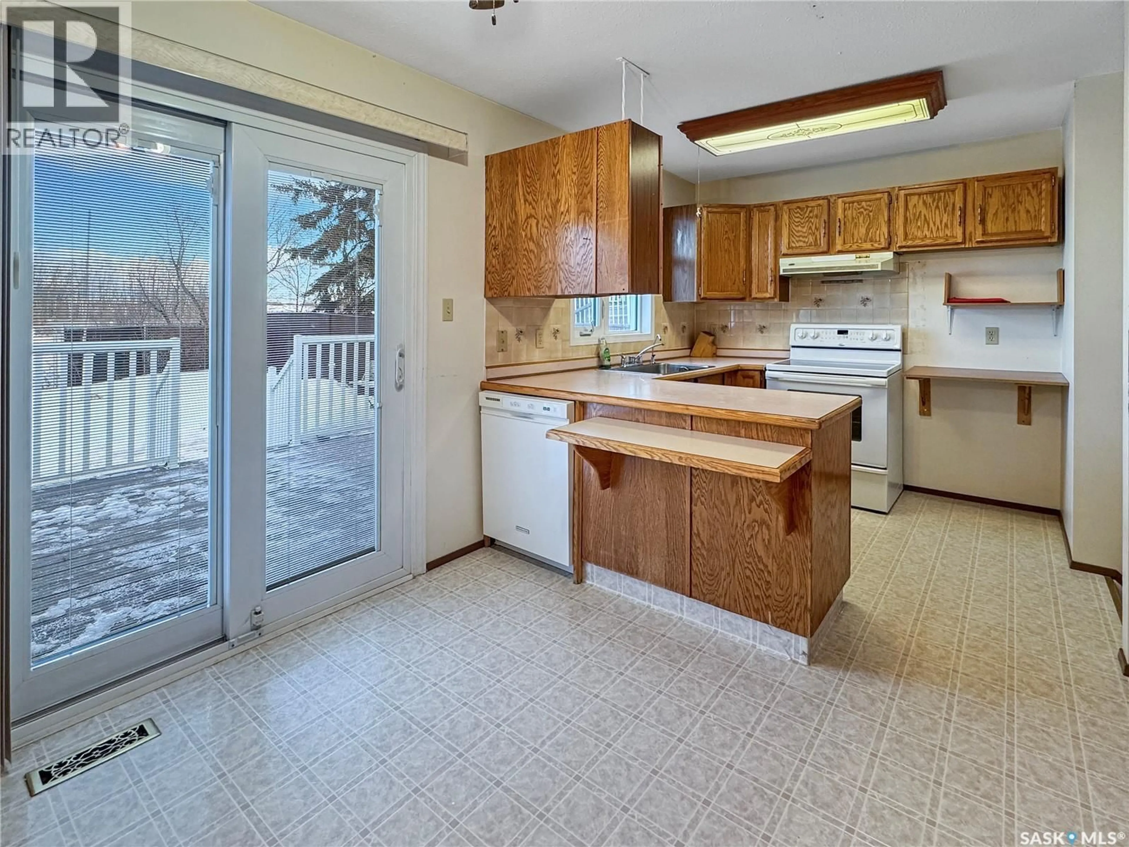 Standard kitchen, unknown for 11342 CLARK DRIVE, North Battleford Saskatchewan S9A3P3