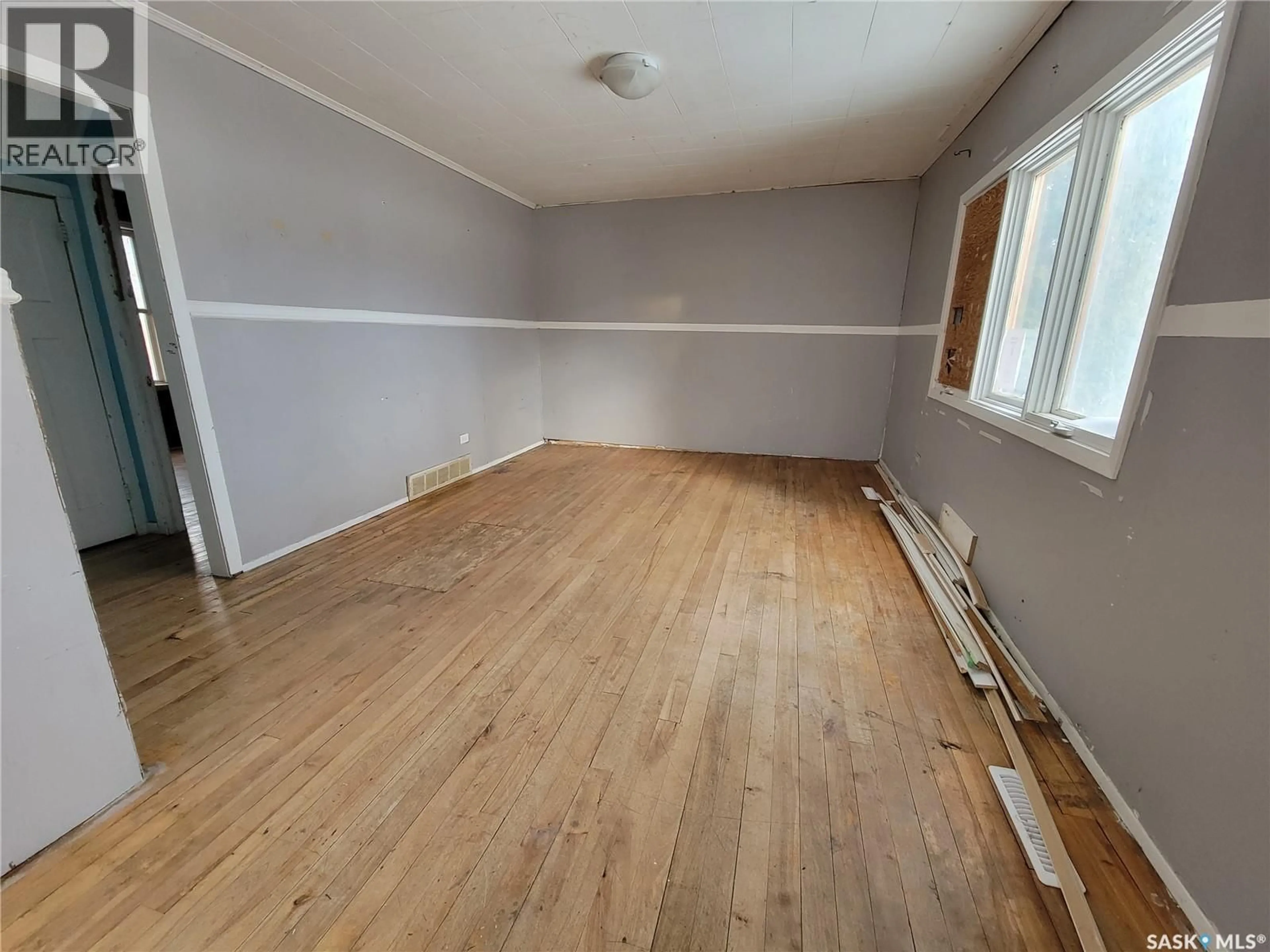 A pic of a room for 861 107TH STREET, North Battleford Saskatchewan S9A1Y6