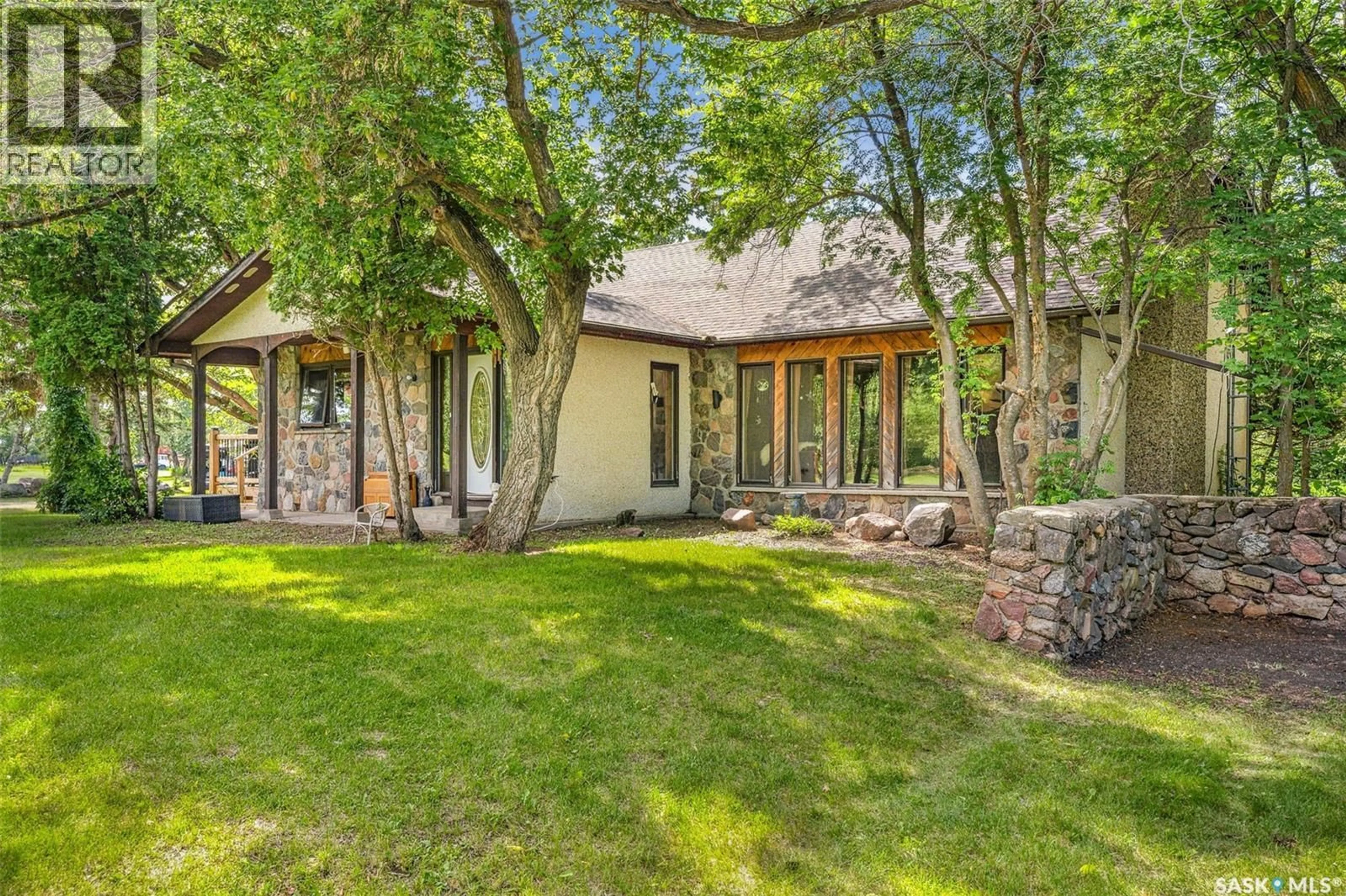 Patio, unknown for NORMAN AND MAXINE GIERL YARD, Leroy Rm No. 339 Saskatchewan S0K2P0