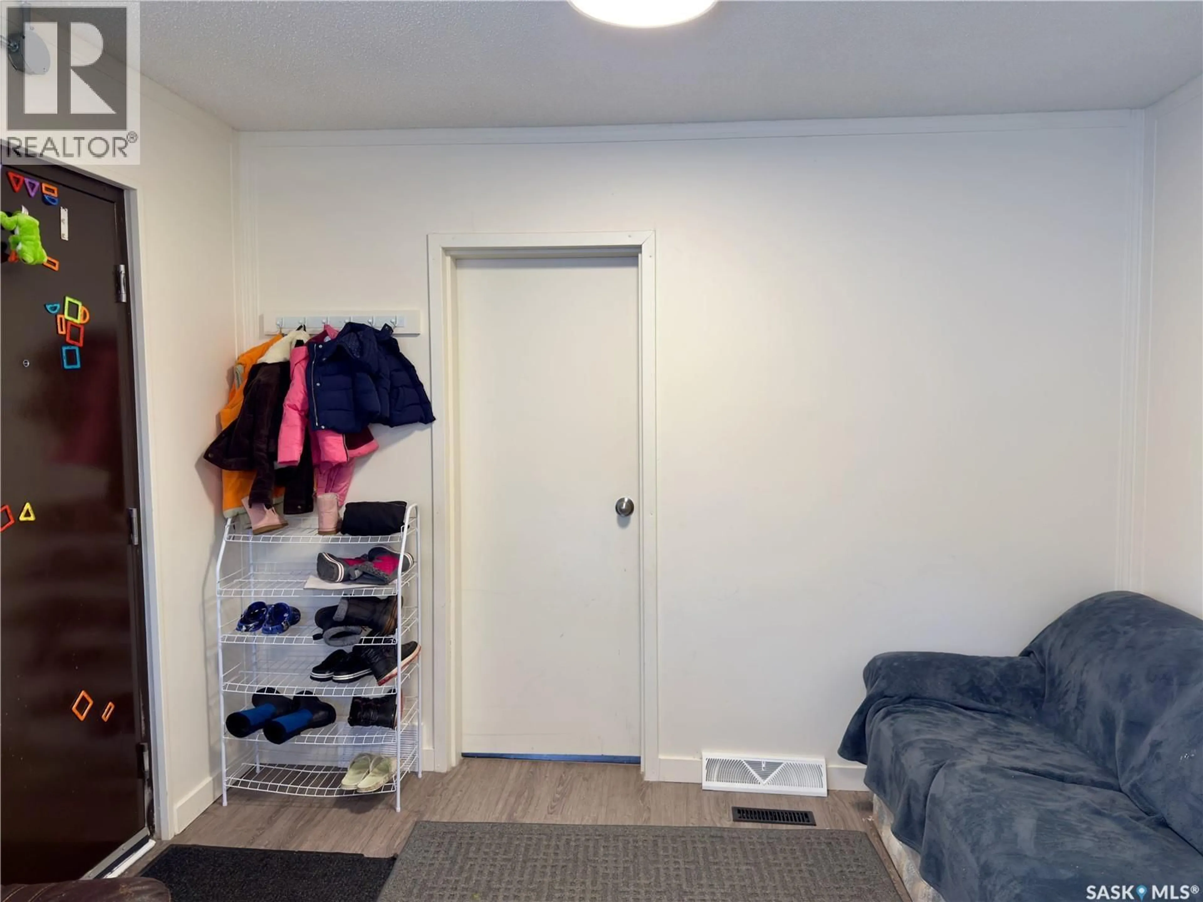 A pic of a room for 849 2ND STREET, Prince Albert Saskatchewan S6V0G2