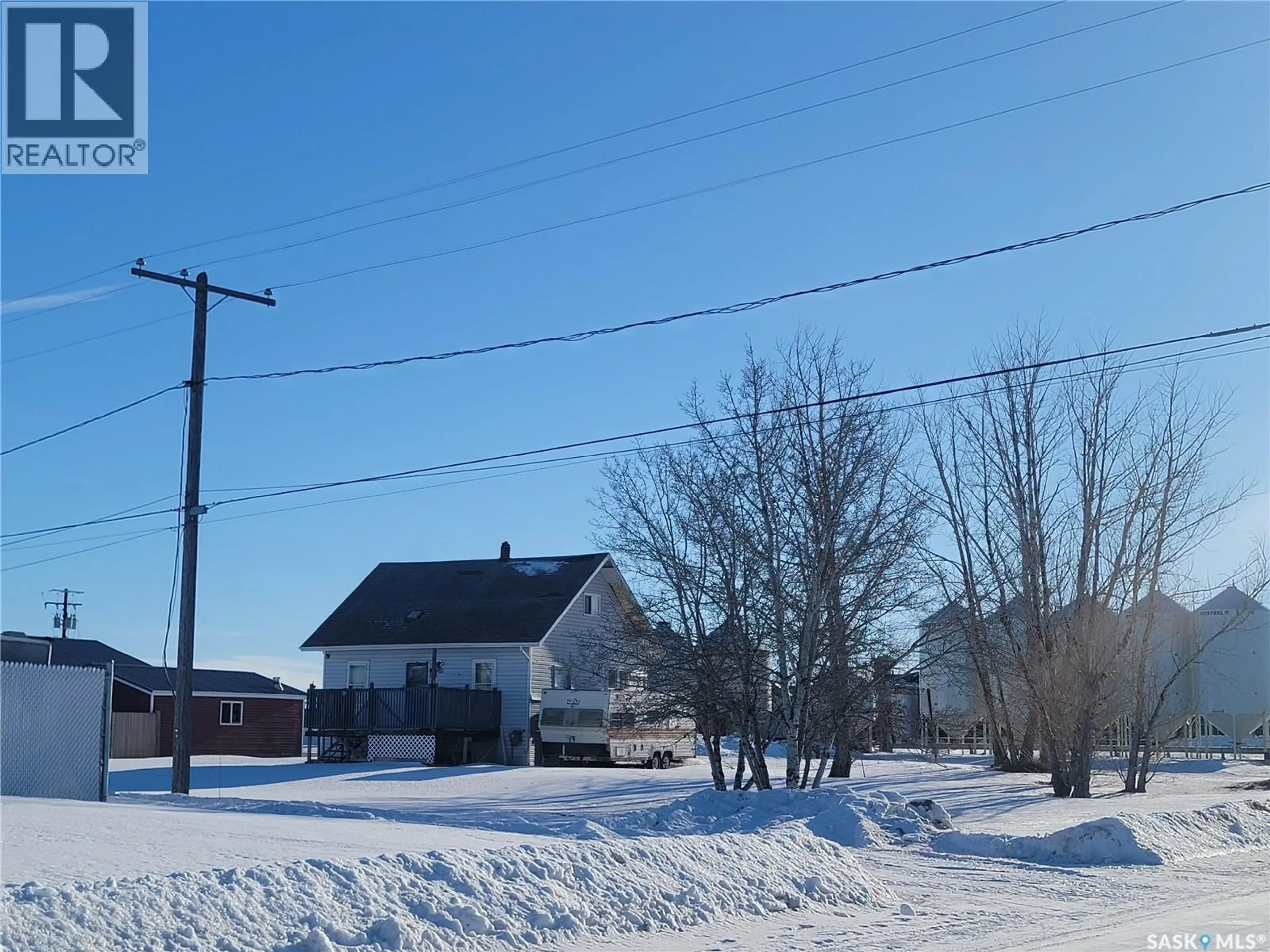 Unknown for 5203 & 5205 PRESS AVENUE, Macklin Saskatchewan S0L2S0