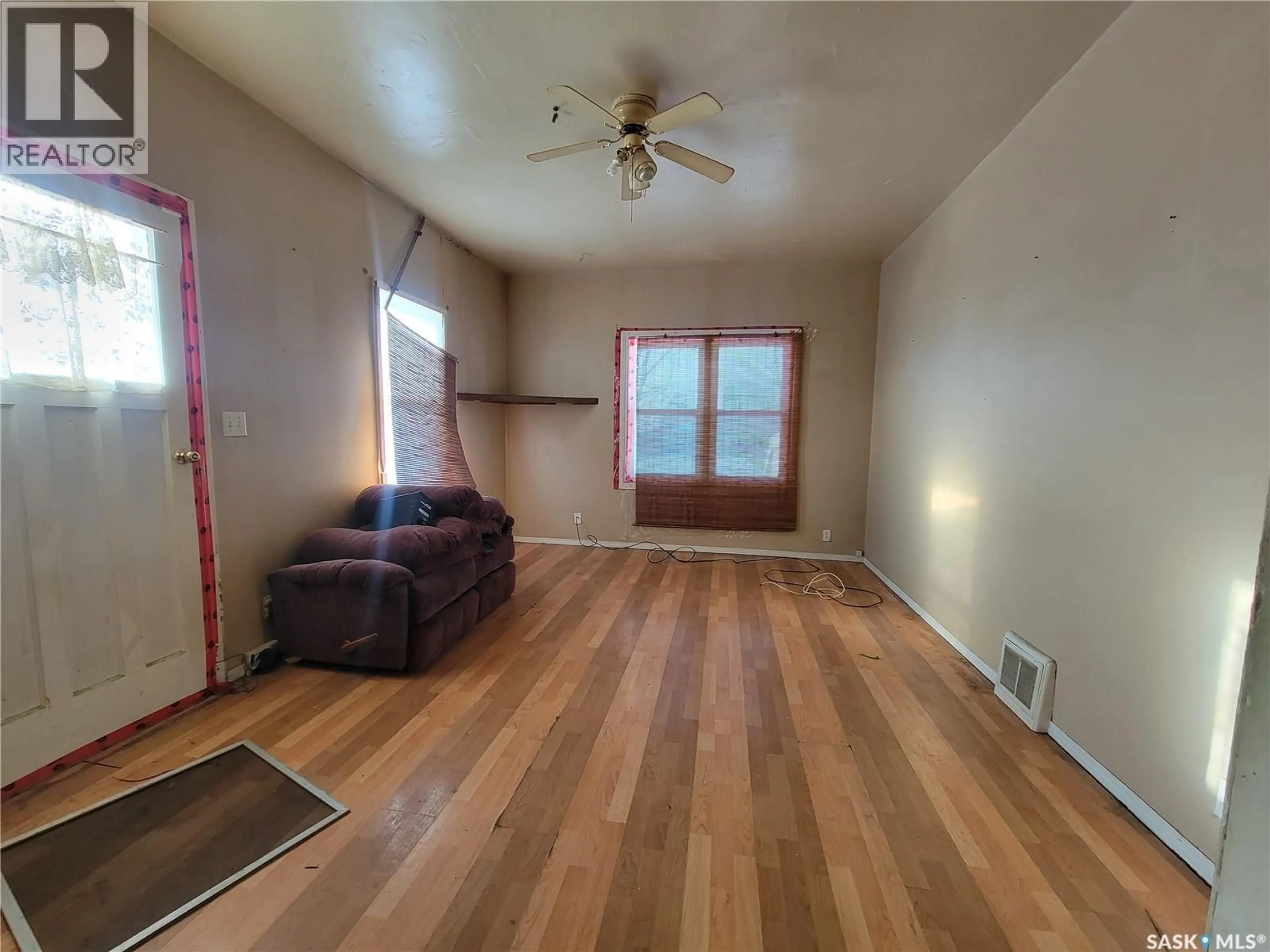 A pic of a room for 5203 & 5205 PRESS AVENUE, Macklin Saskatchewan S0L2S0