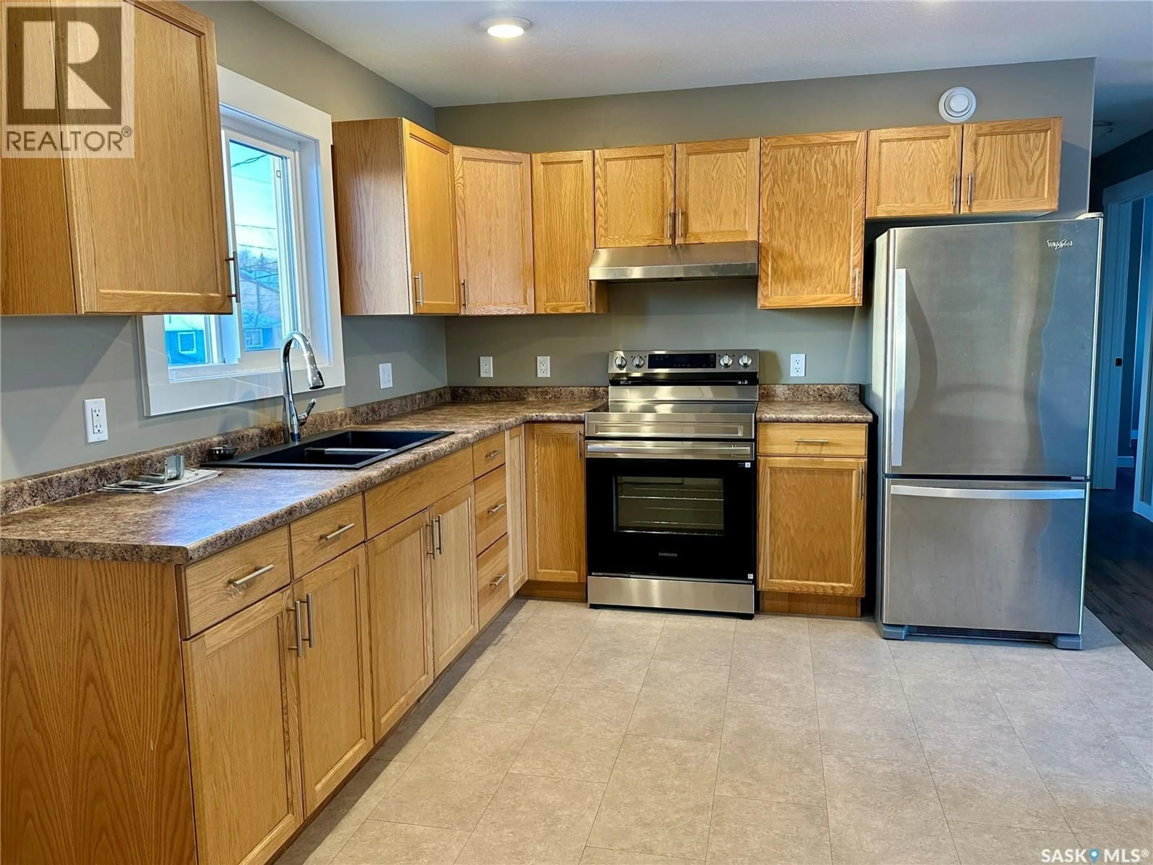 Standard kitchen, unknown for 595 COOK CRESCENT, La Ronge Saskatchewan S0J1L0