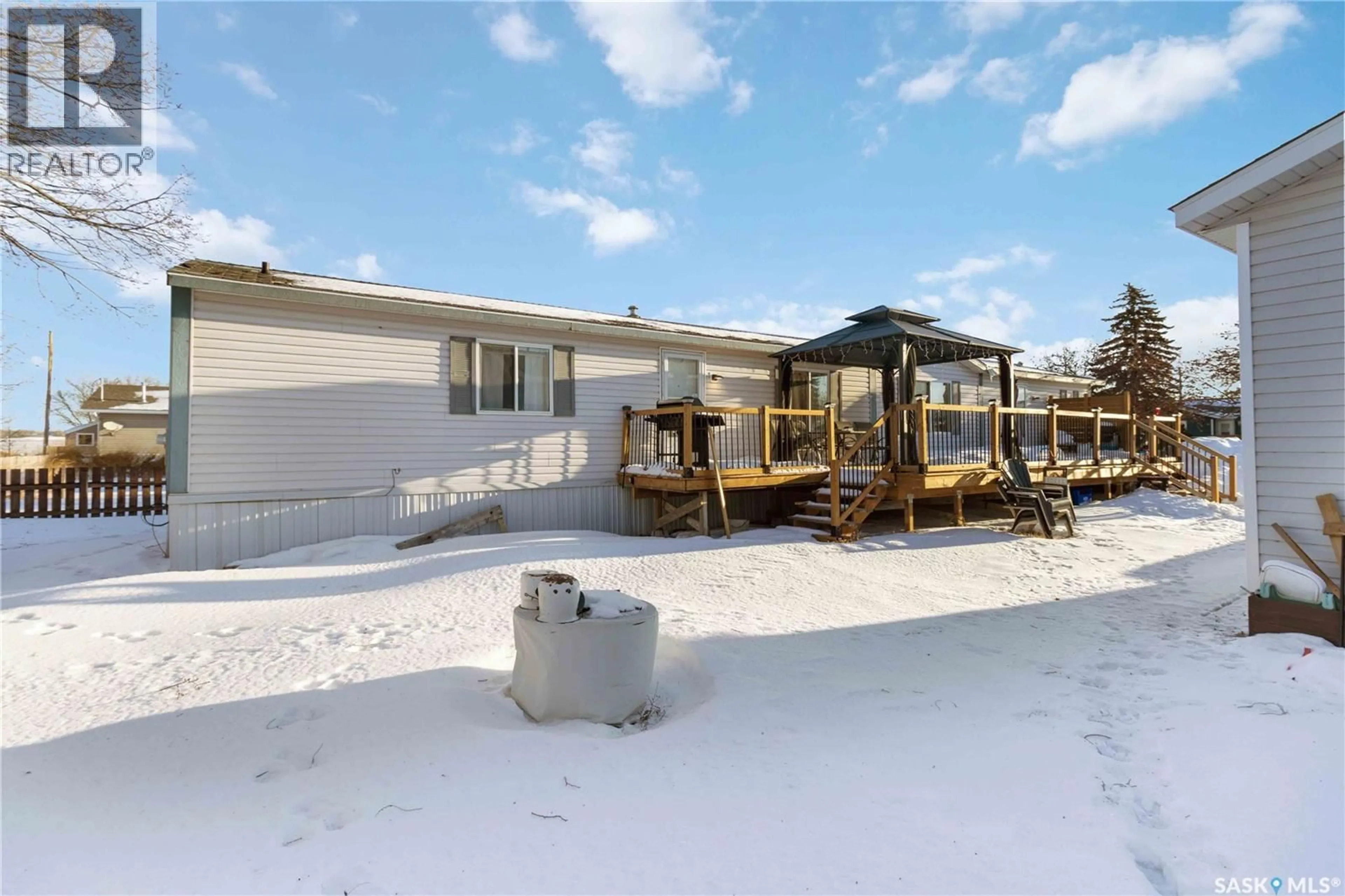 Patio, unknown for 404 WALTER SCOTT AVENUE, Hanley Saskatchewan S0G2E0
